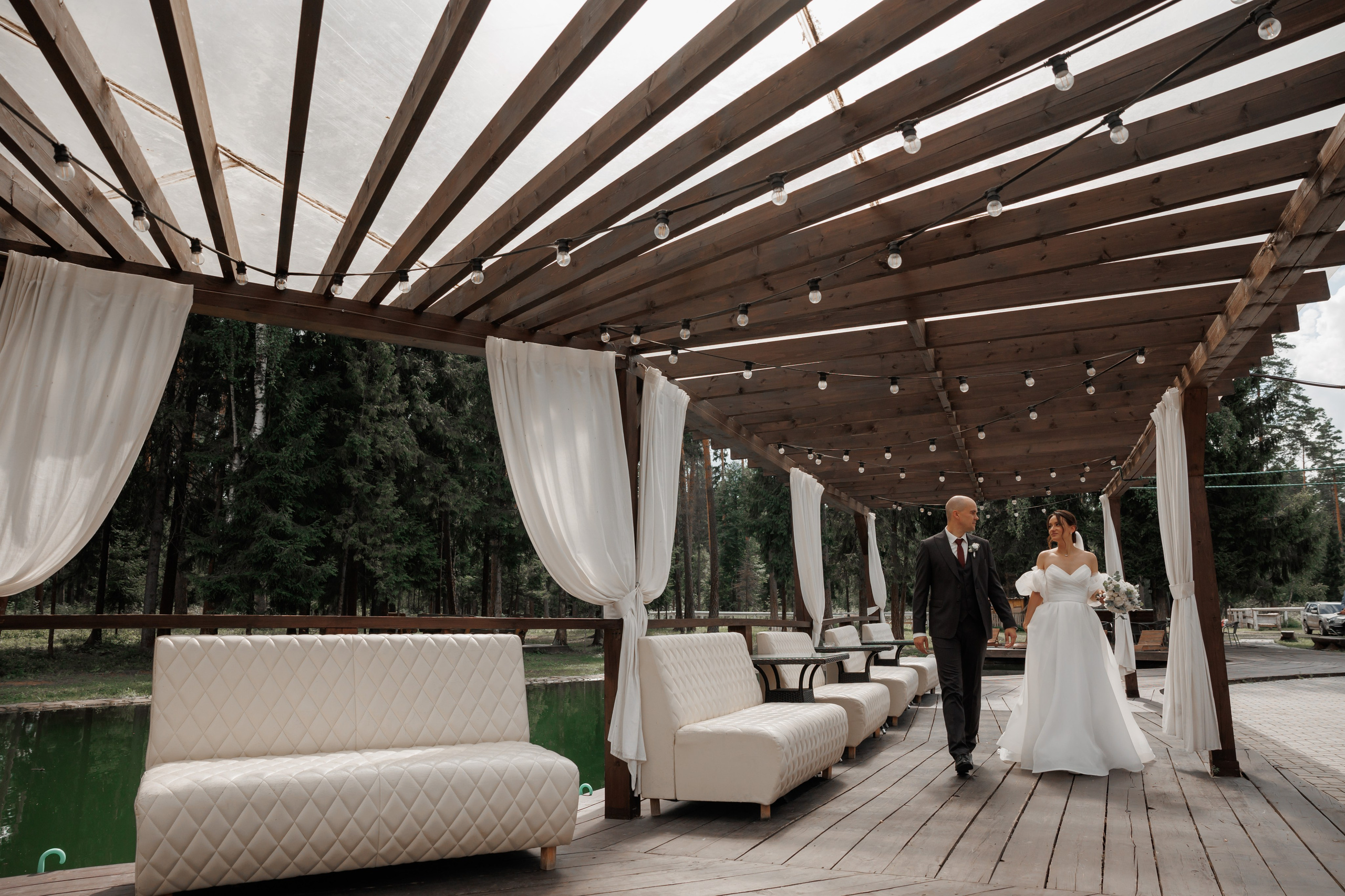 Полина и Дмитрий, загородный клуб «Барин», ЗАГС в г. Пушкино. Свадебный и репортажный фотограф (Москва, Королев и другие)