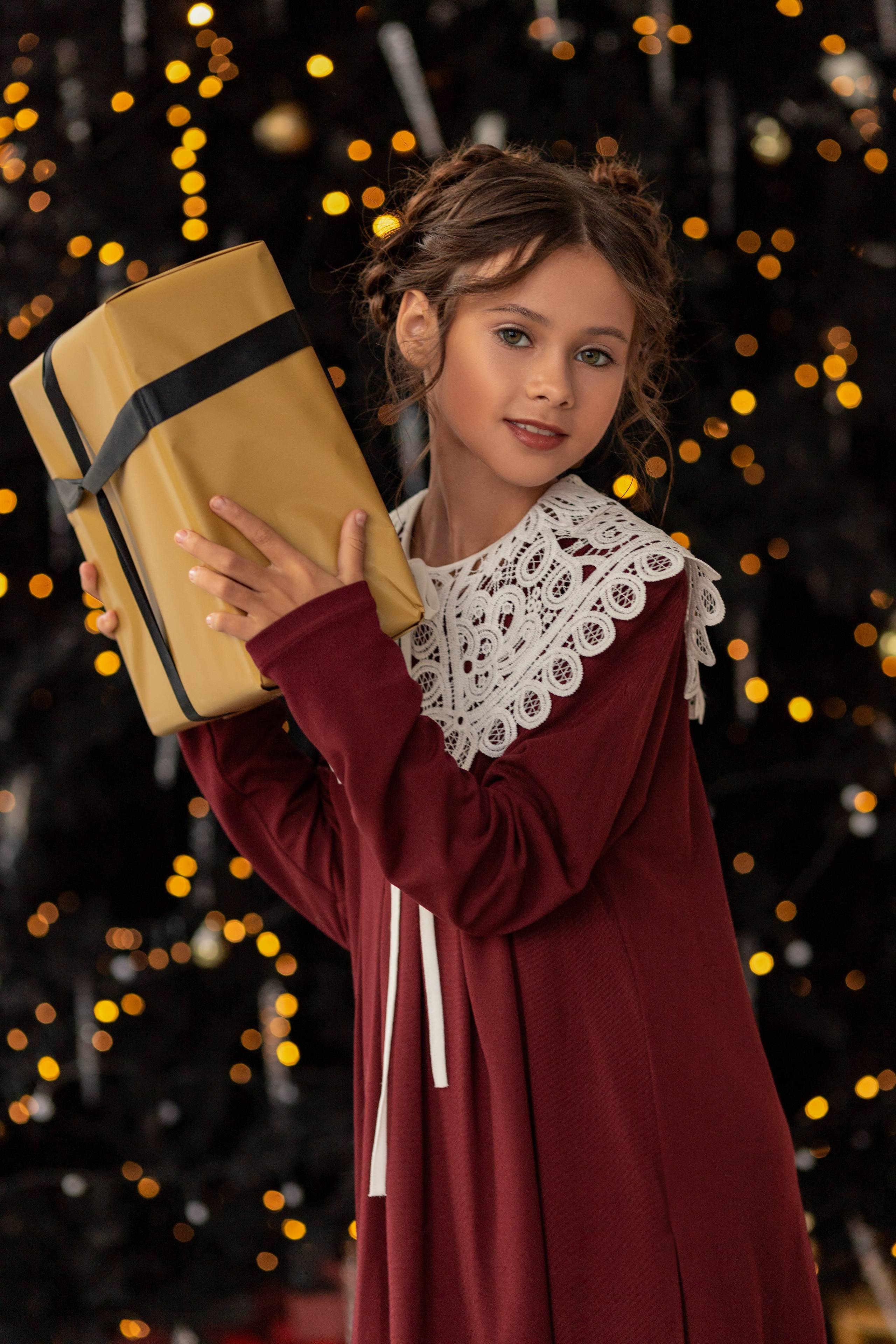 Новогодняя сказка Аделины. Семейный и детский фотограф Леонова Анна