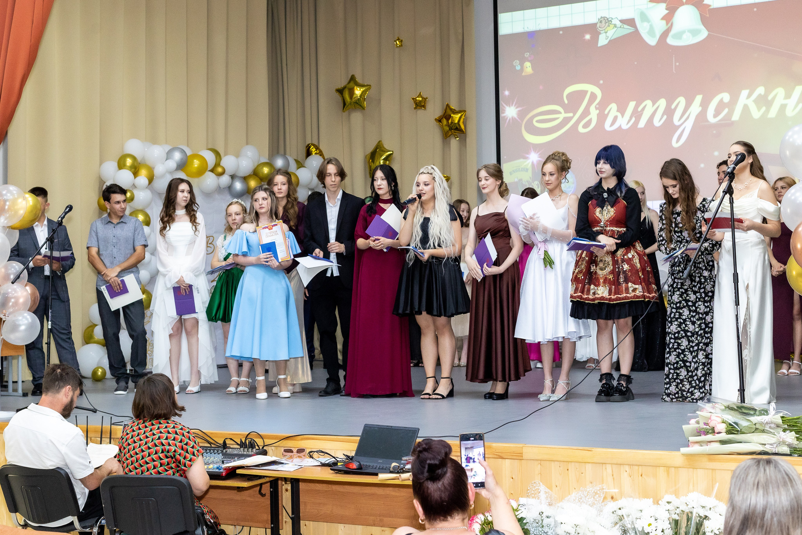 Вручение аттестата 2025. Выпускные альбомы Майкоп, Краснодар Елена Золотарева