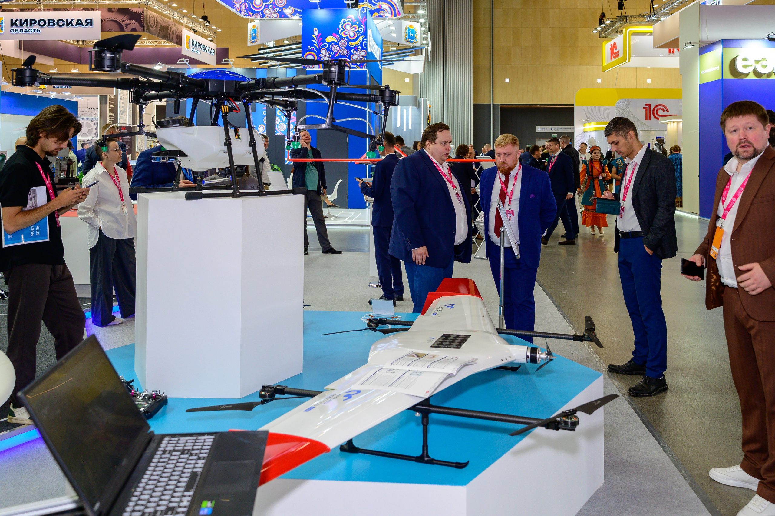 BigindustrialweekBelarus. Фотоуслуги, услуги фотографа, фотографирование важных событий