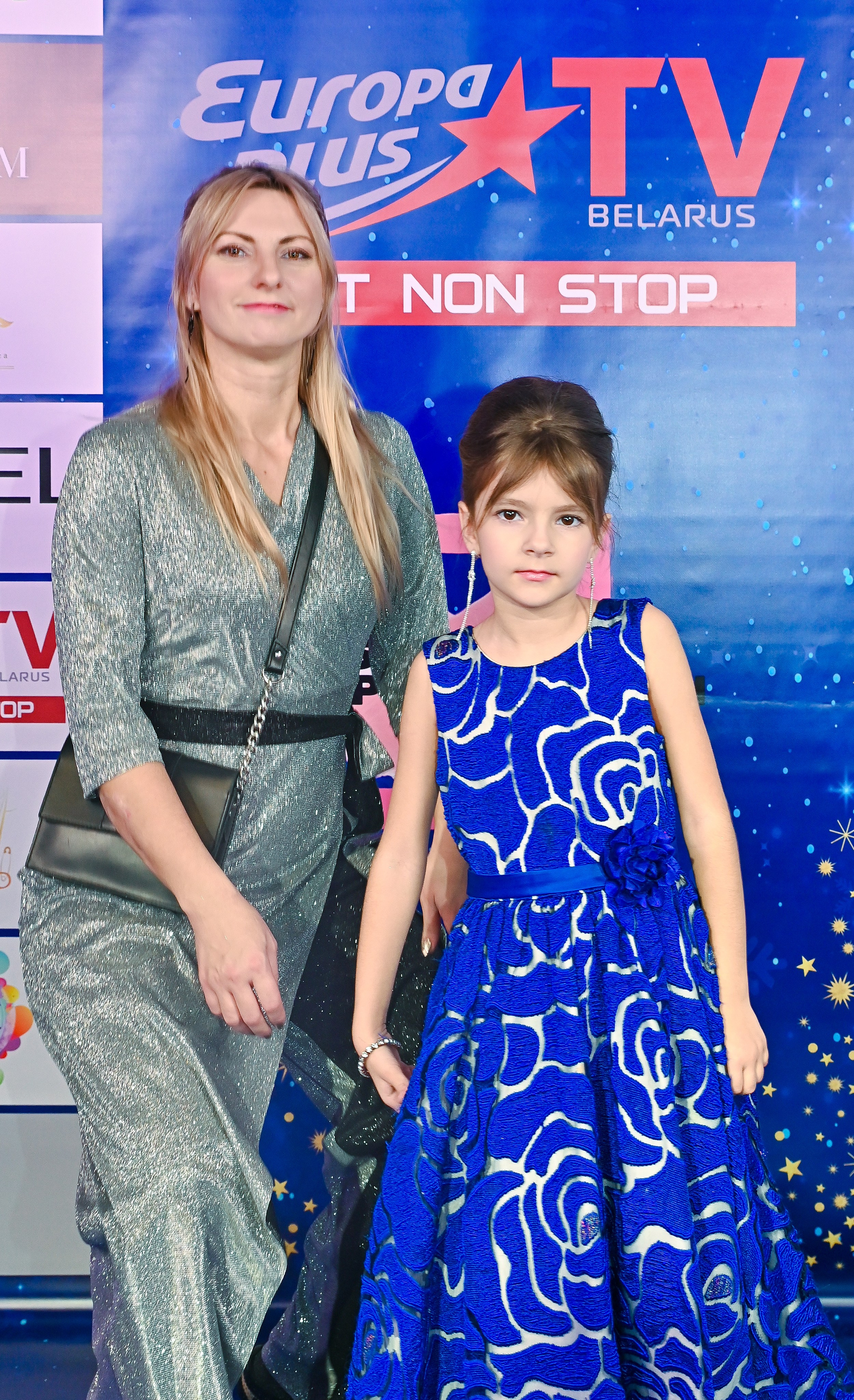 Большая новогодняя тусовка. Фотоуслуги, услуги фотографа, фотографирование важных событий