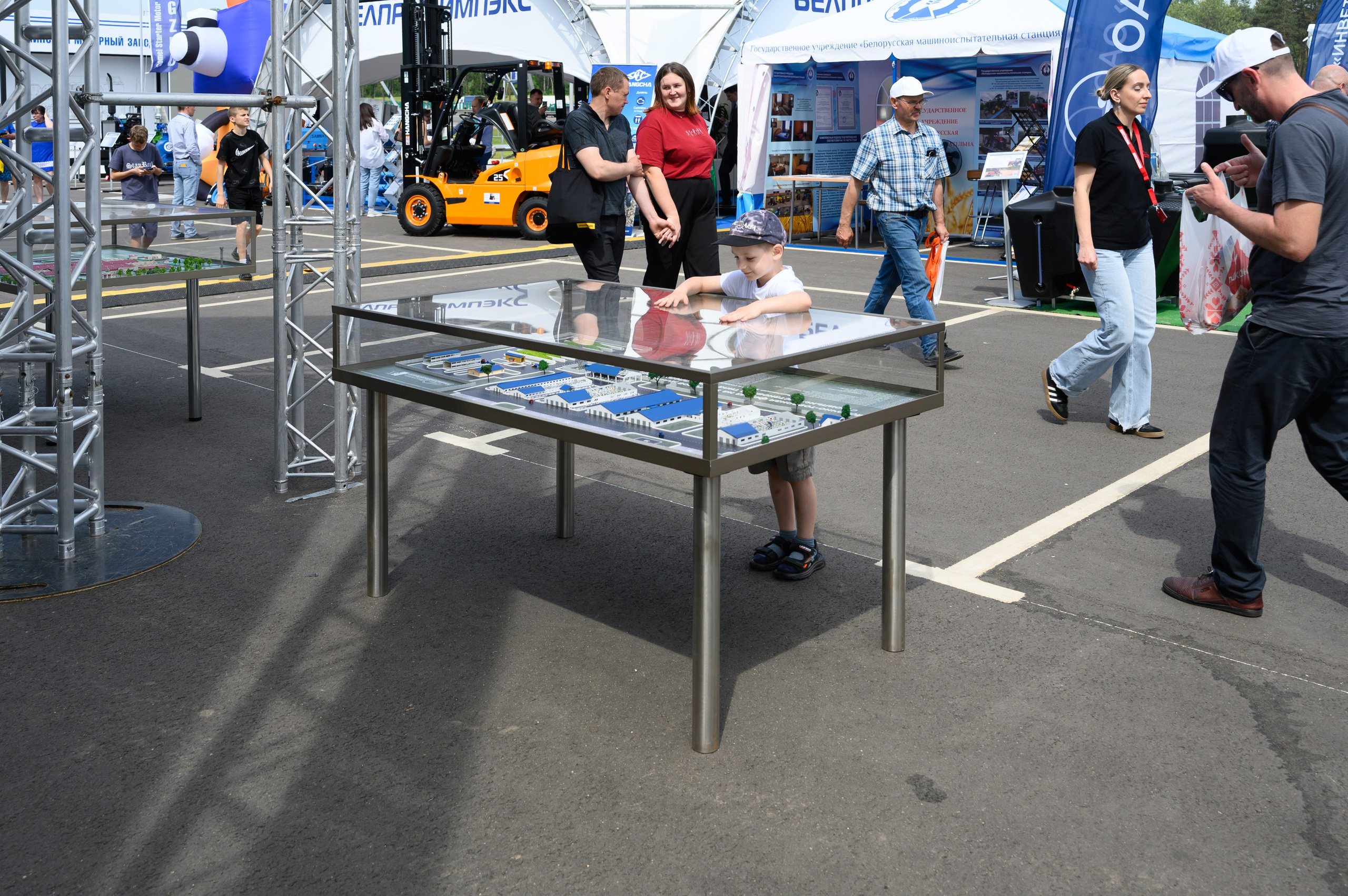 Агровыставка. Фотоуслуги, услуги фотографа, фотографирование важных событий