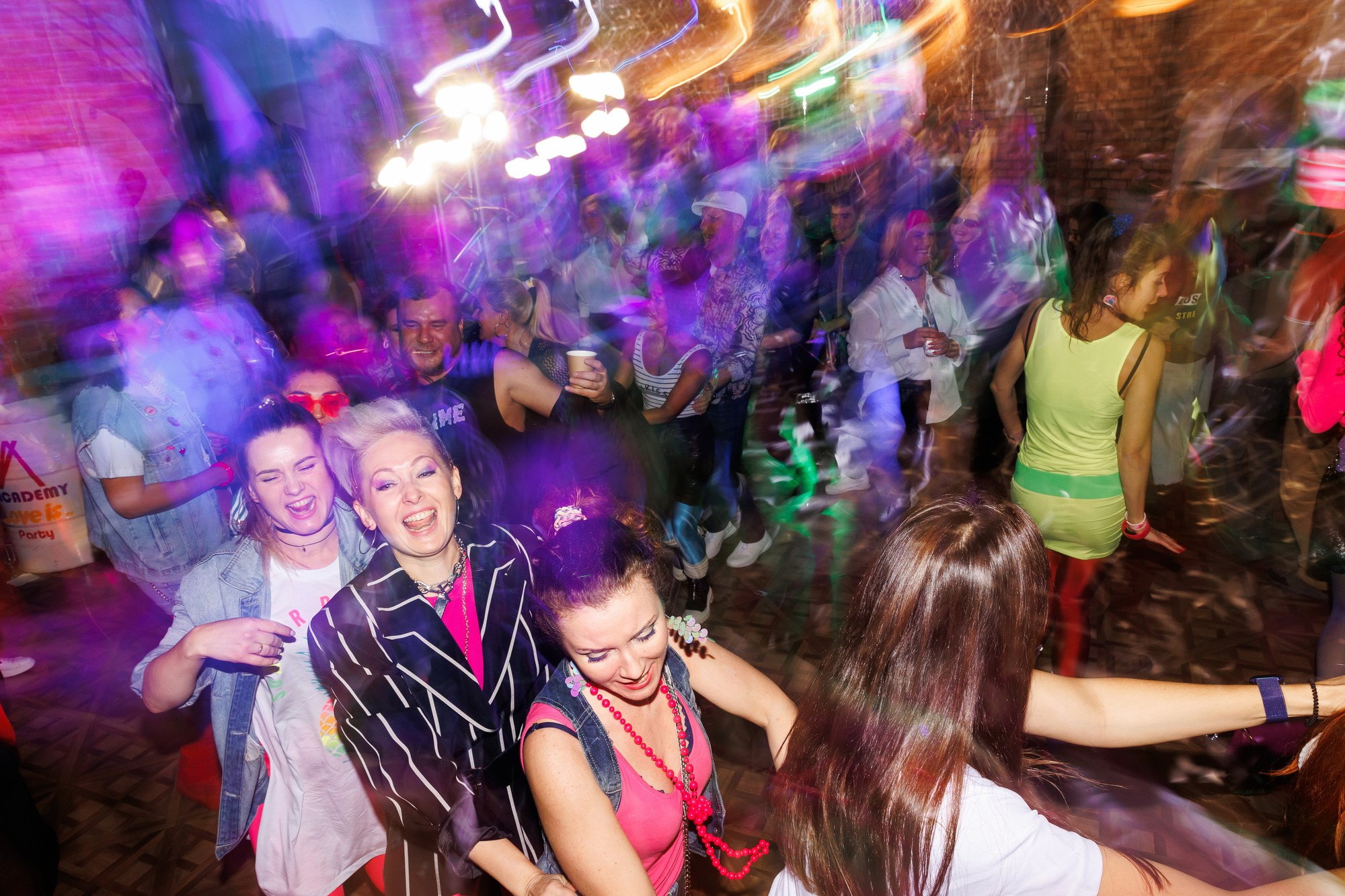 Вечеринка в стиле 90-х. Свадебный фотограф в Нижнем Новгороде и Москве Сергей Воробьев