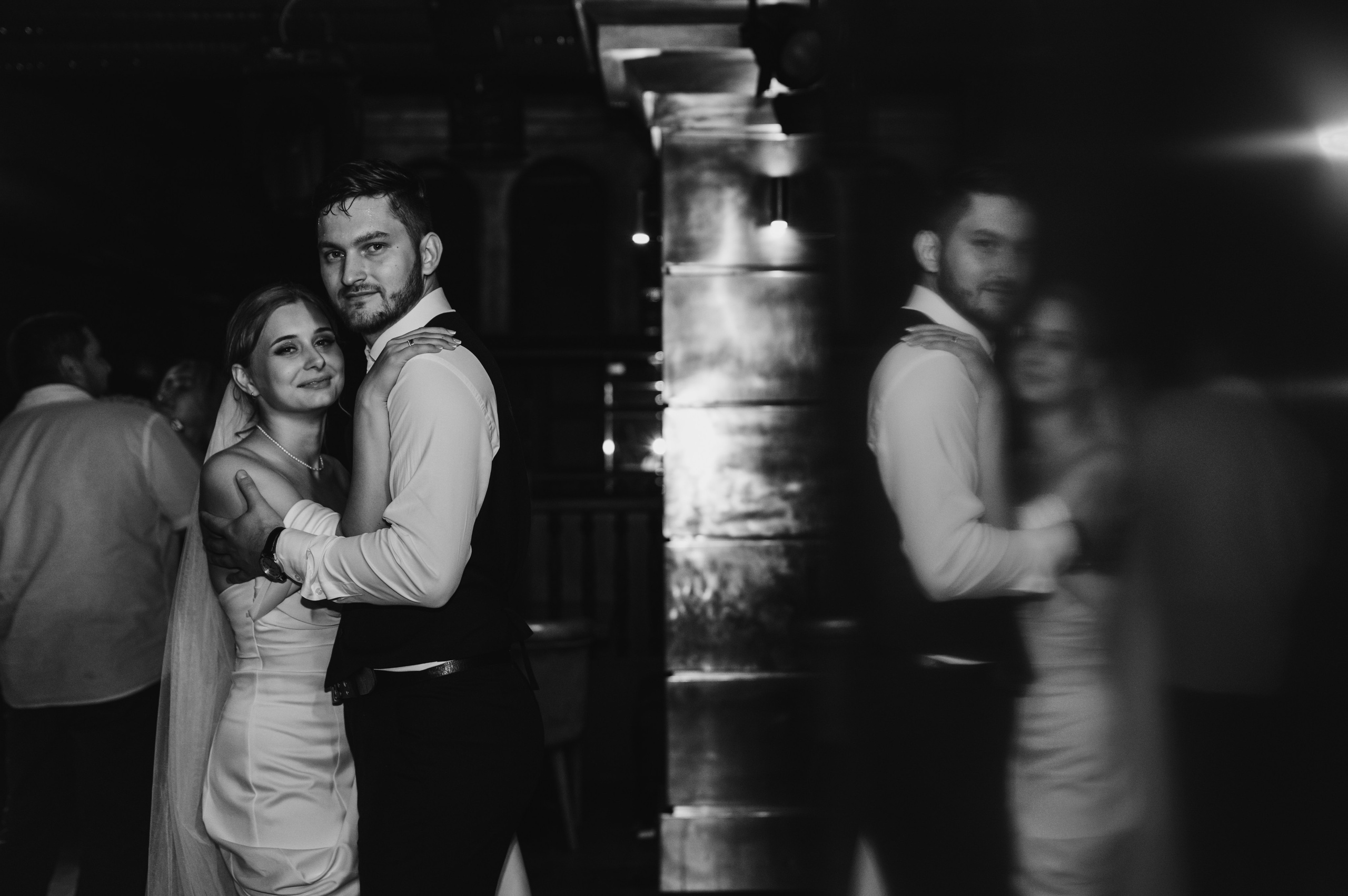 Даниил и Валерия. Черная утка. Полный день. Фотограф Екатерина Бочарникова