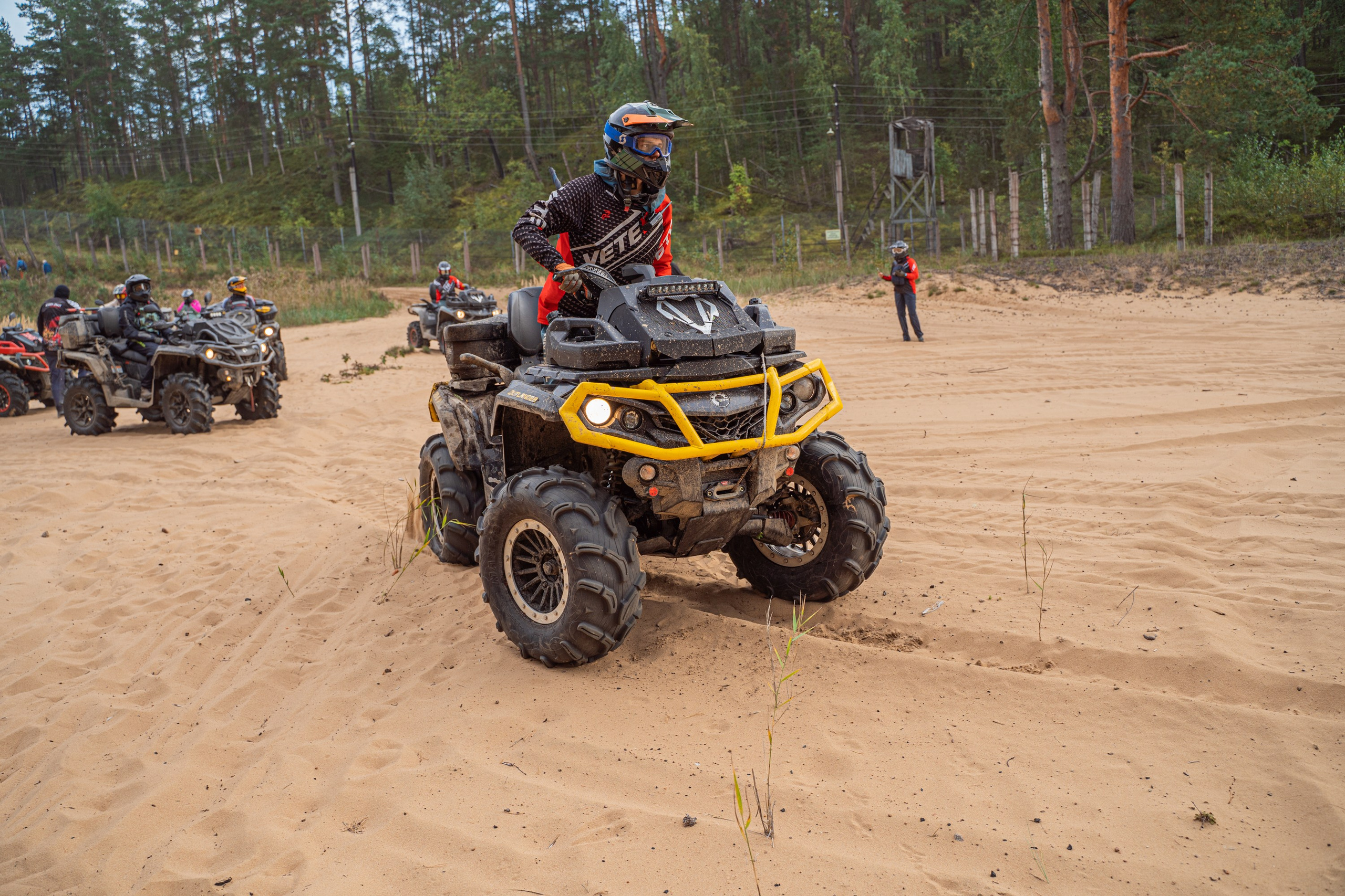 Квадровыезд —спортивный репортаж в Ленинградской области. Свадебный, семейный, портретный, репортажный фотограф в Санкт-Петербурге