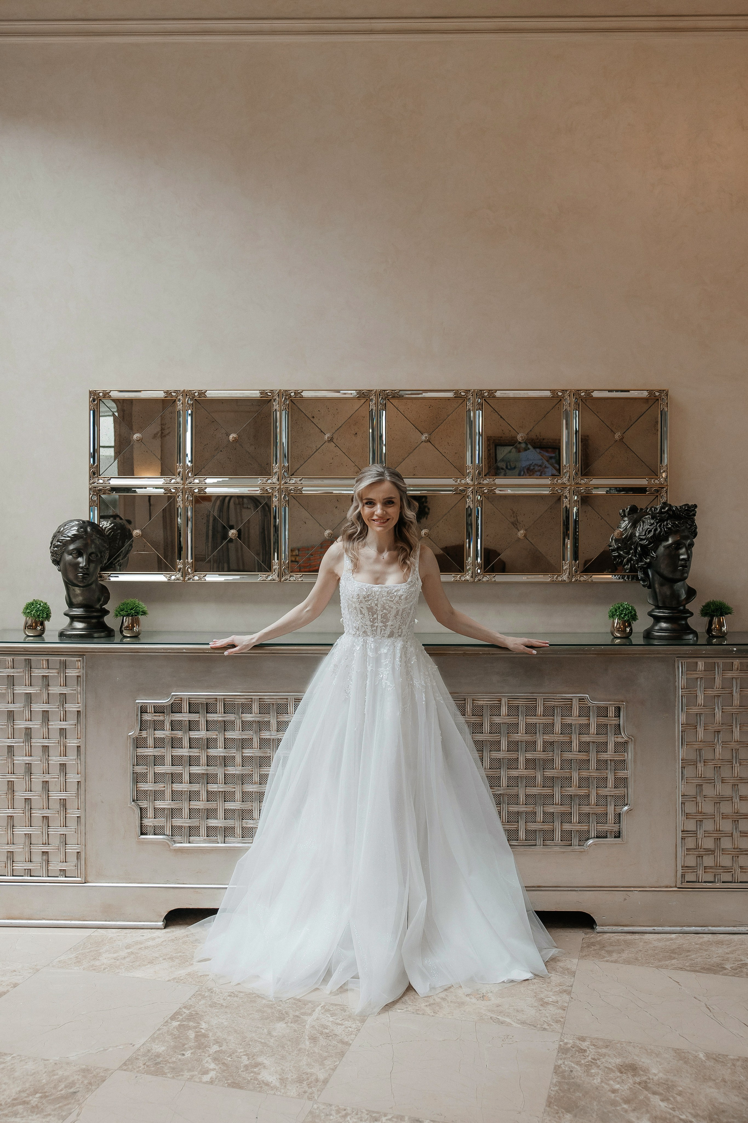 Свадебная фотосессия в отеле Милан. Свадебный фотограф в Москве Дарья Олендарёва