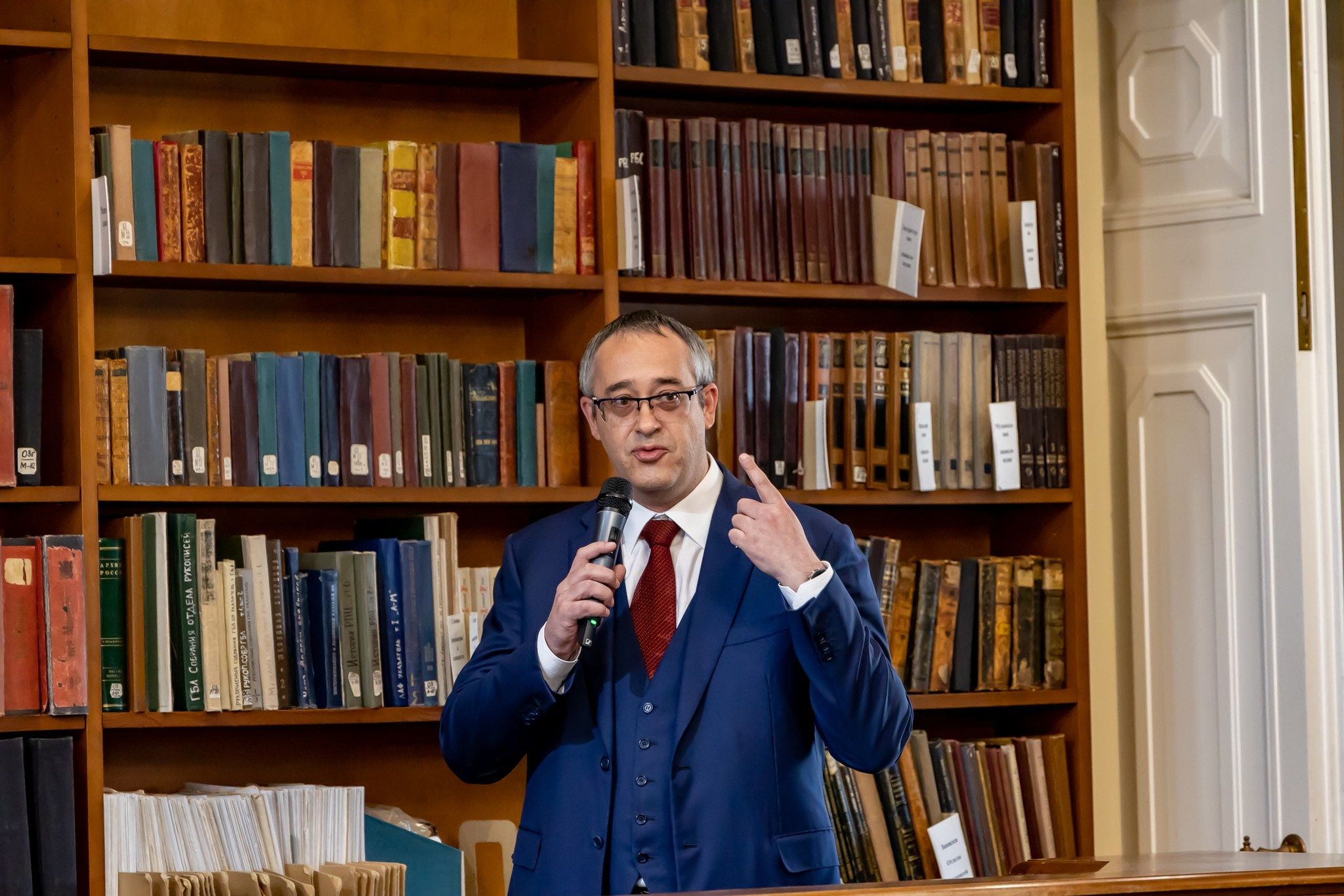 Открытие цикла экскурсий «Ленинка со звездой». Репортажный, семейный и студийный фотограф в Москве Демин Алексей