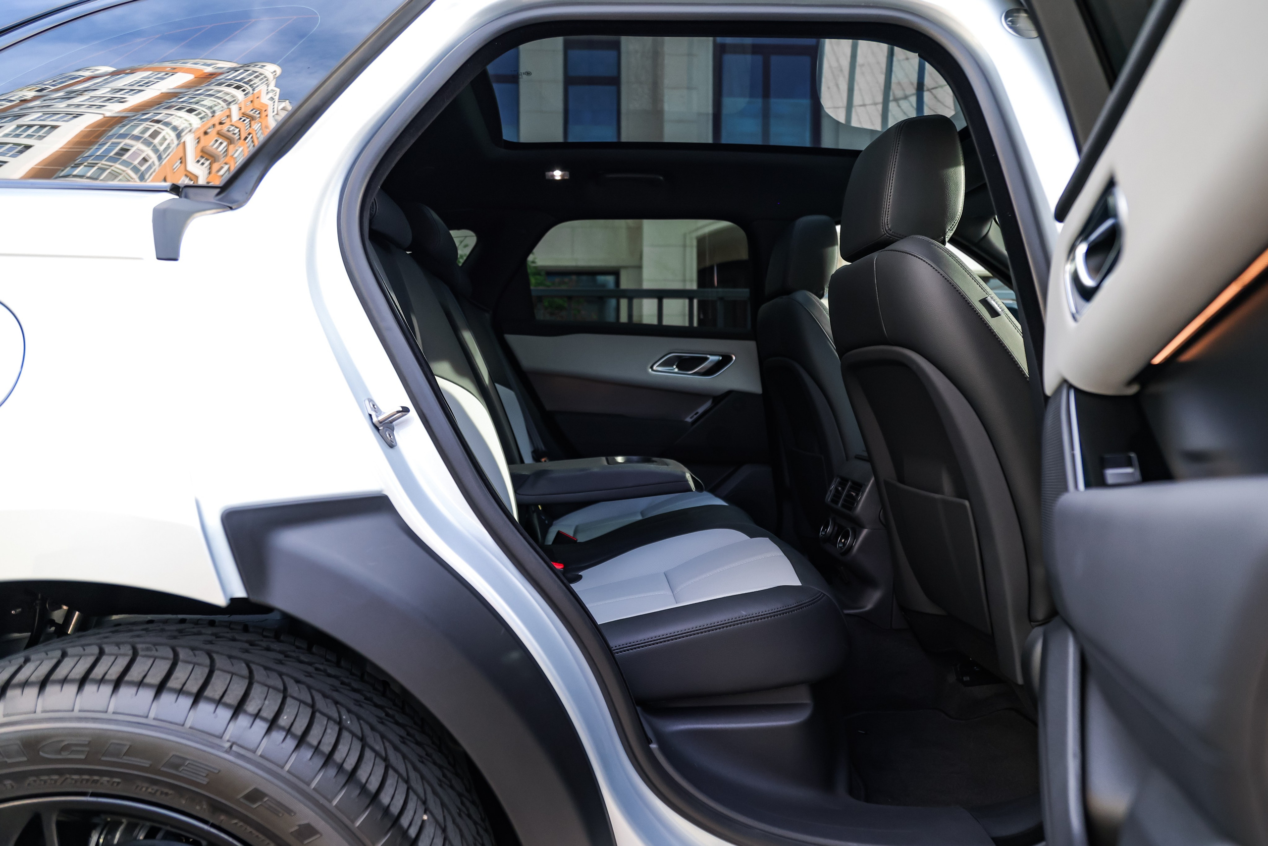 2024 RANGE ROVER VELAR 2.0 AT. Mixturecaptures