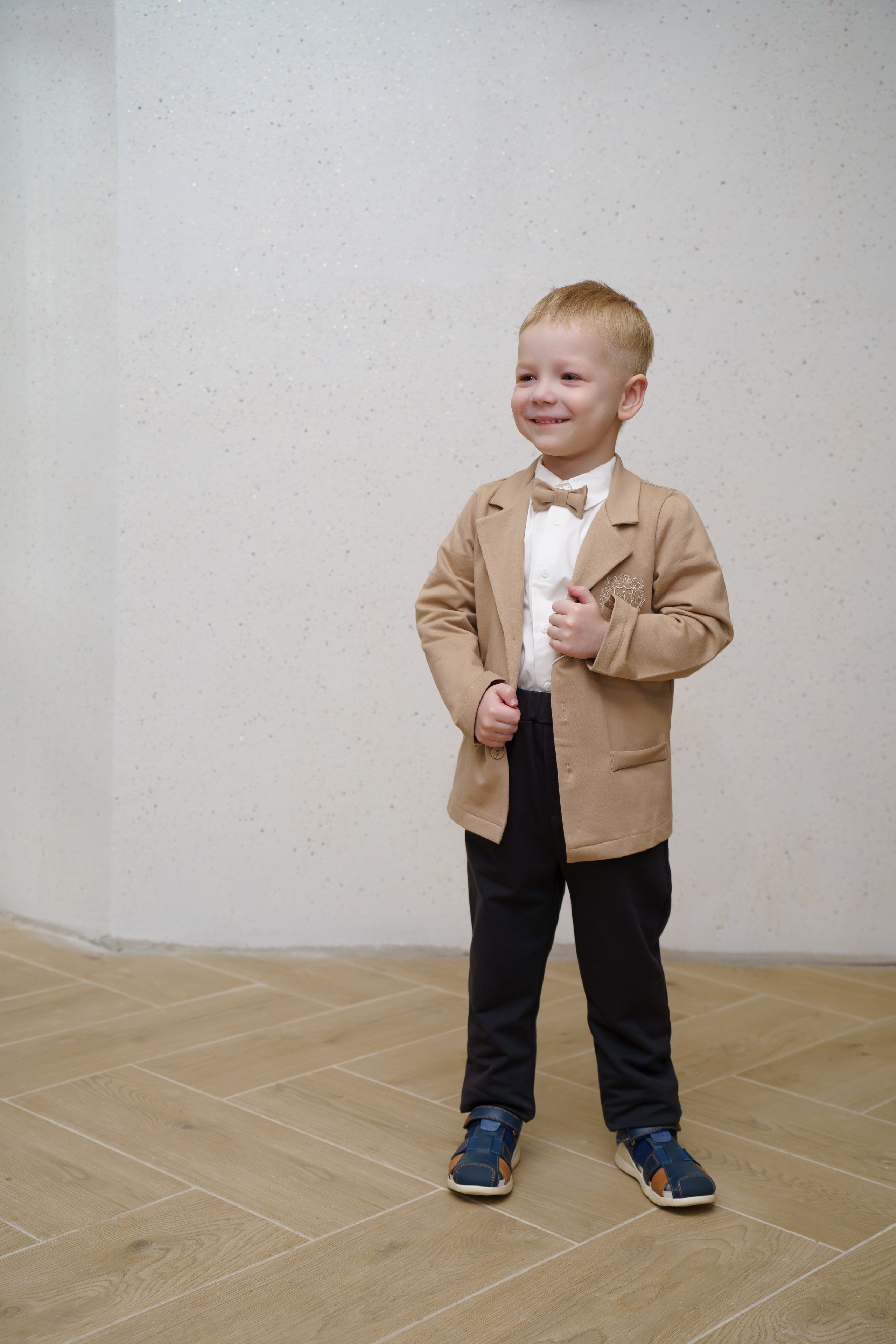 Контент съёмка одежды. Фотограф Иркутск / Хомутово