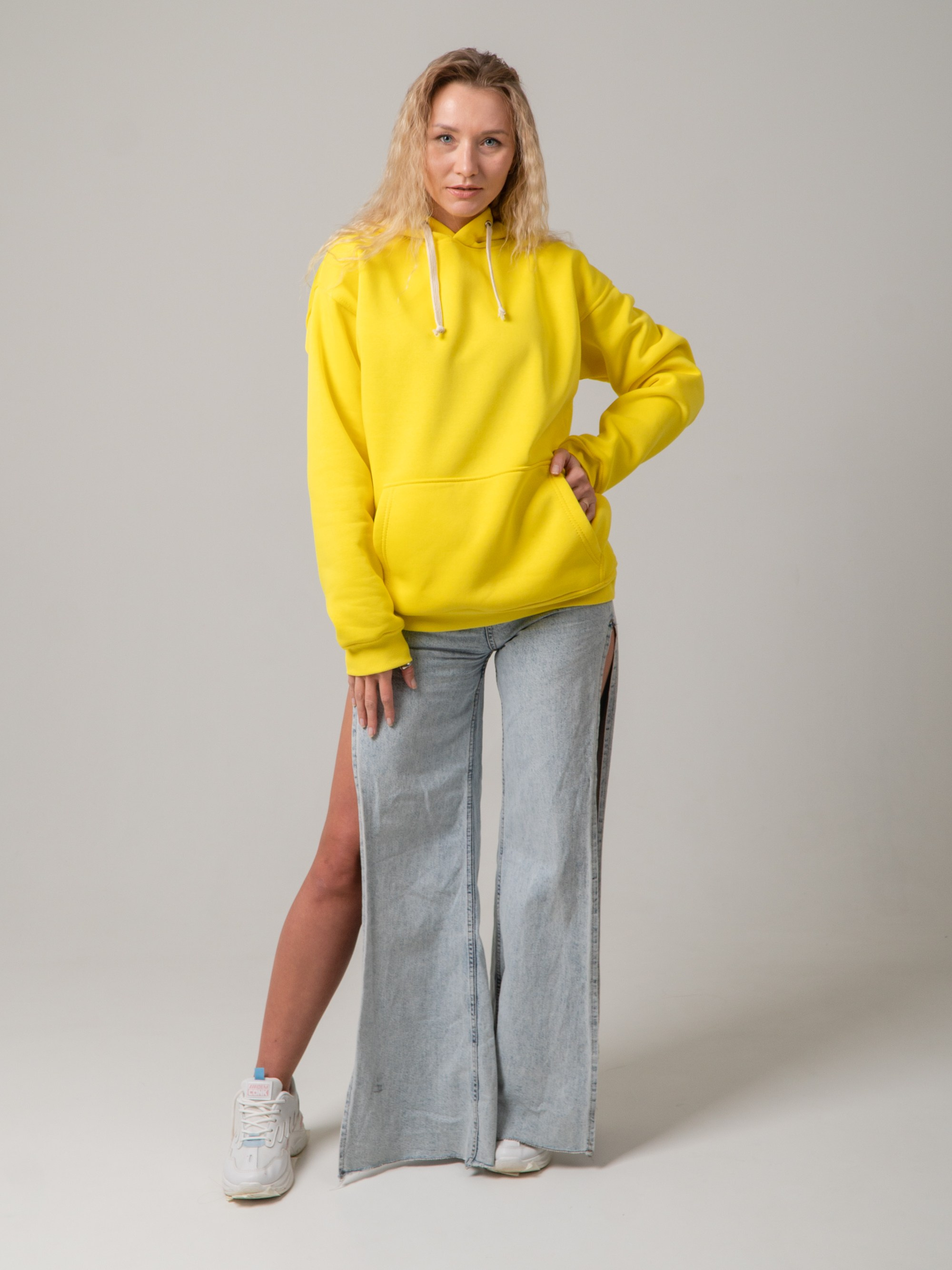 Модельная съемка. Фото для Маркетплейсов