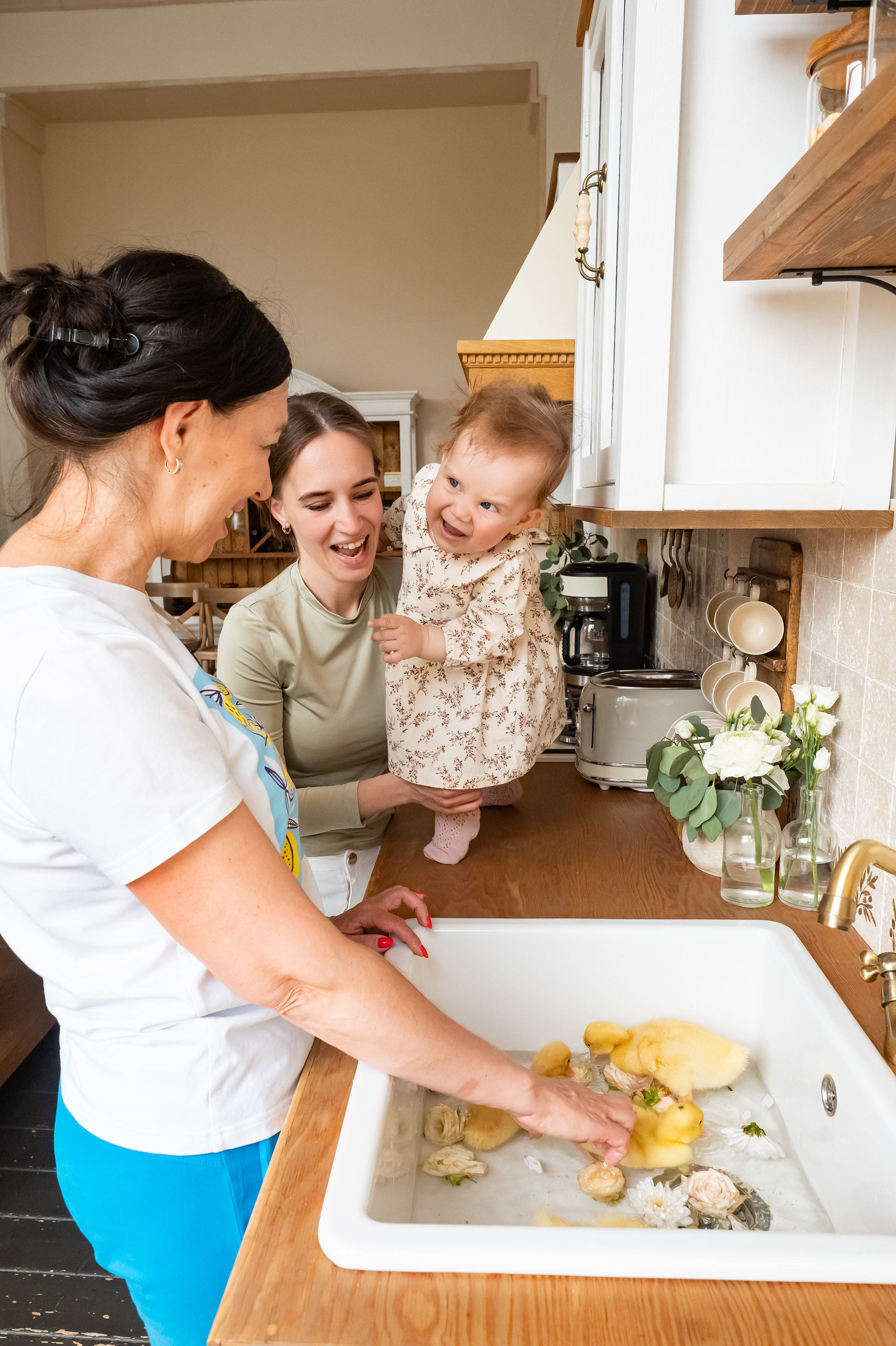 Мира 1 год. Репортажный, семейный и детский фотограф в Пензе и Заречном Арина Ермилова. Картины барельеф на заказ