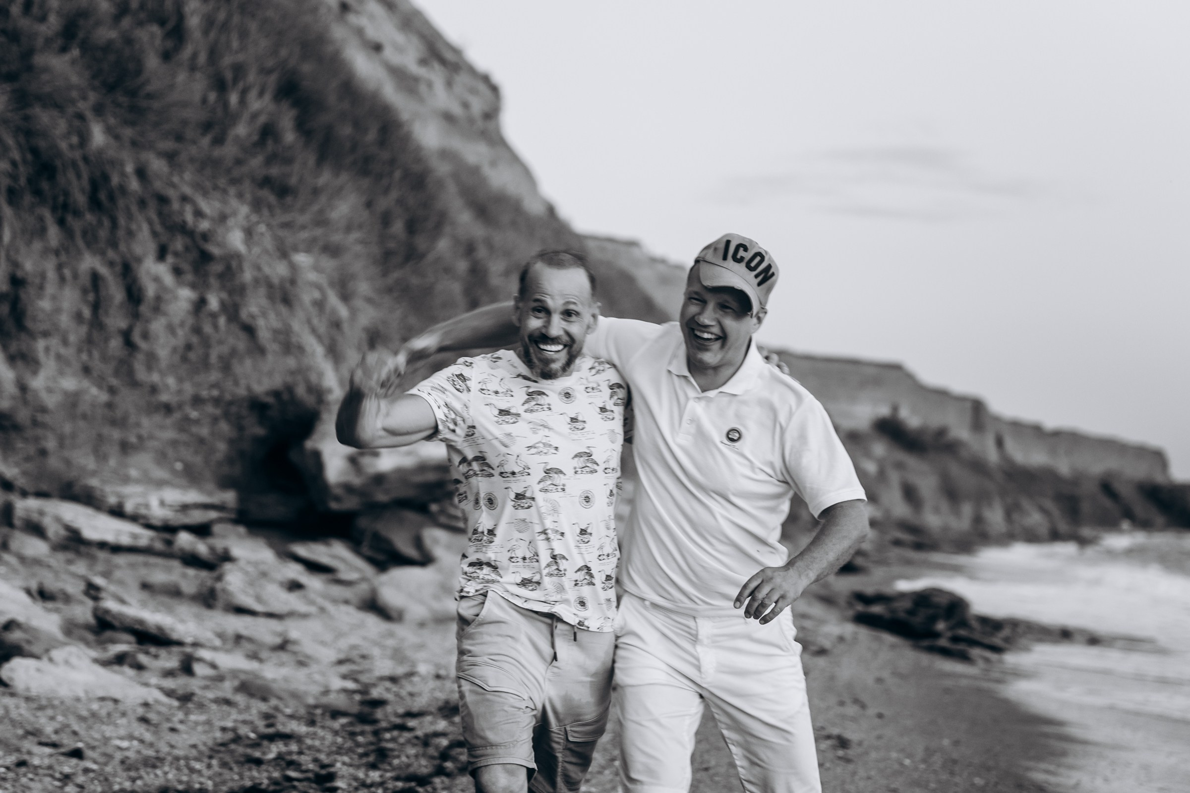 Дети и семьи. На моих фотографиях дети всегда улыбаются и смеются по-настоящему. Я знаю что для этого нужно. Применяю секретный секрет). Фотограф в Крыму — Федор зайцев. Свадебная, семейная и портретная съёмка. Фотографии для контента, для бизнеса. Корпоративная съёмка