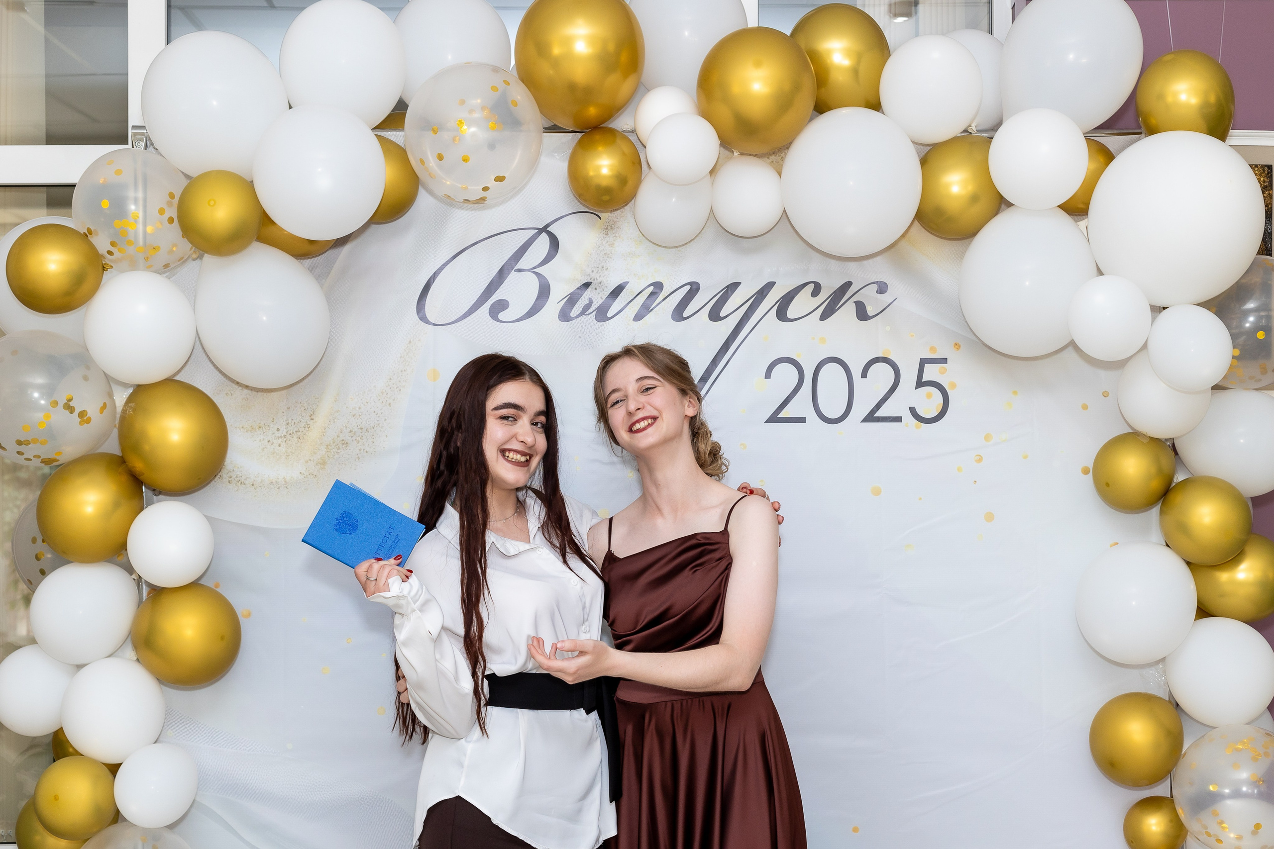 Вручение аттестата 2025. Выпускные альбомы Майкоп, Краснодар Елена Золотарева