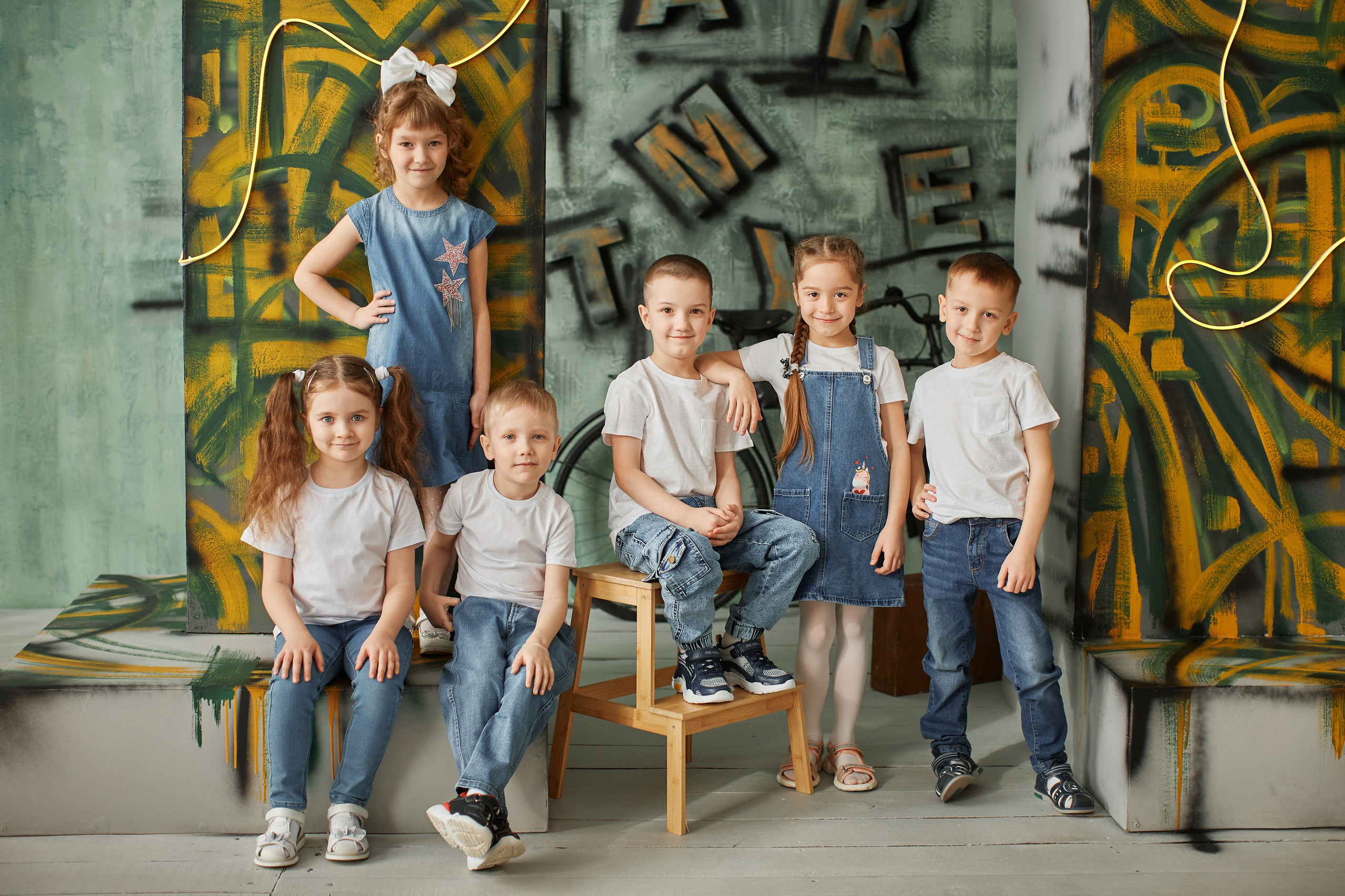 Групповые. Выпускные альбомы в городе Курган для всех