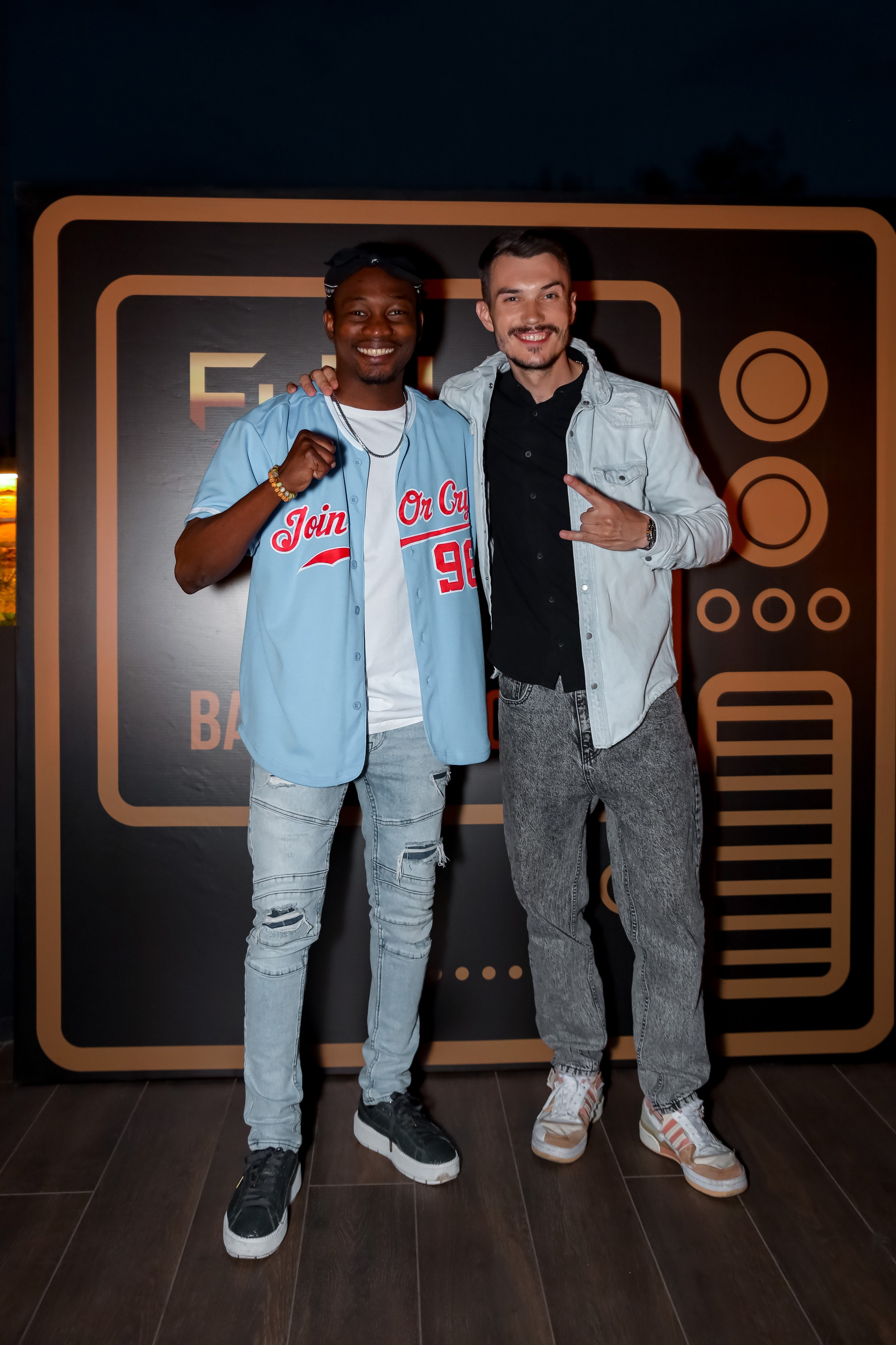 LA night & Fiji wave. 2000’s