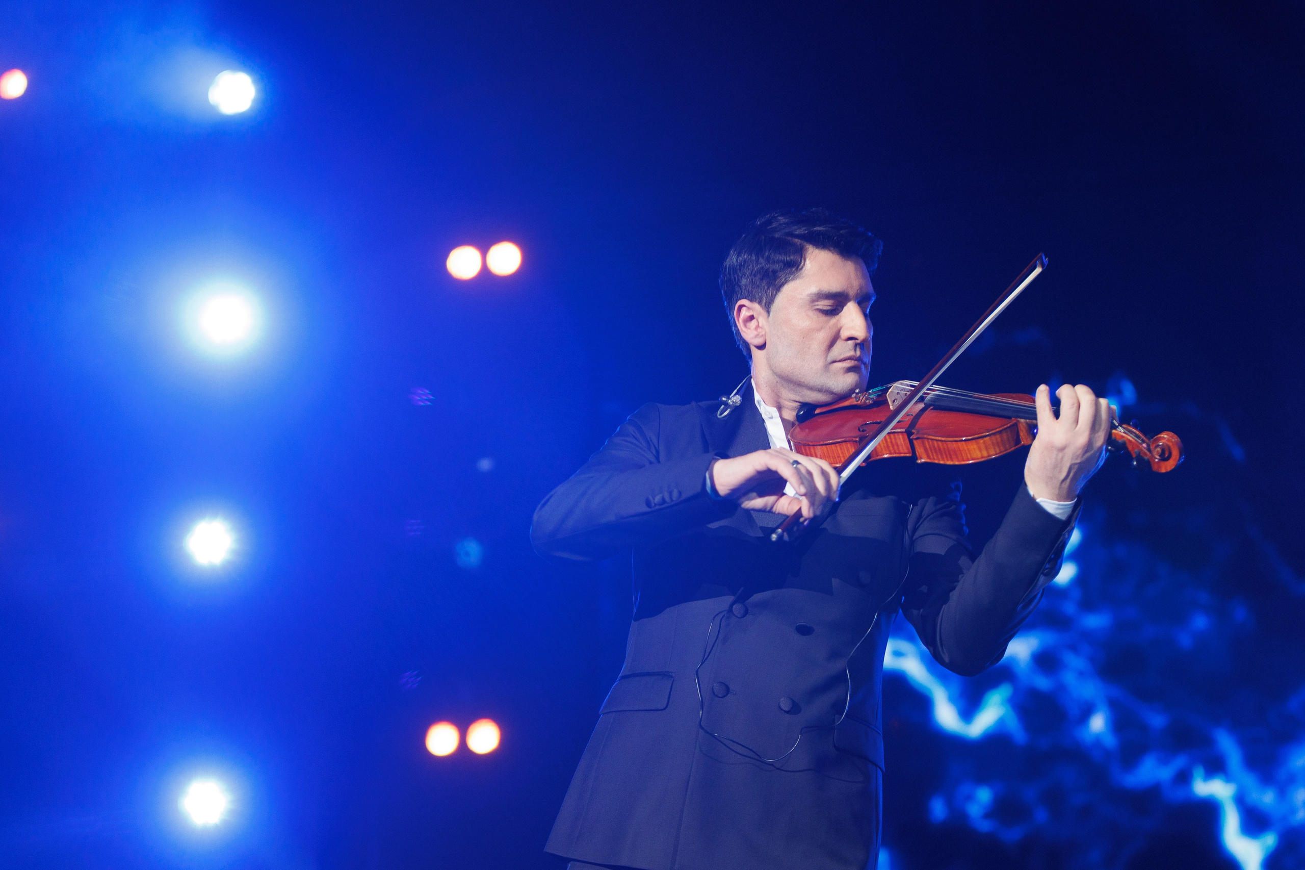 Сольный концерт Эдгара Акобяна. Студийный и свадебный фотограф в Москве Айк Саркисян