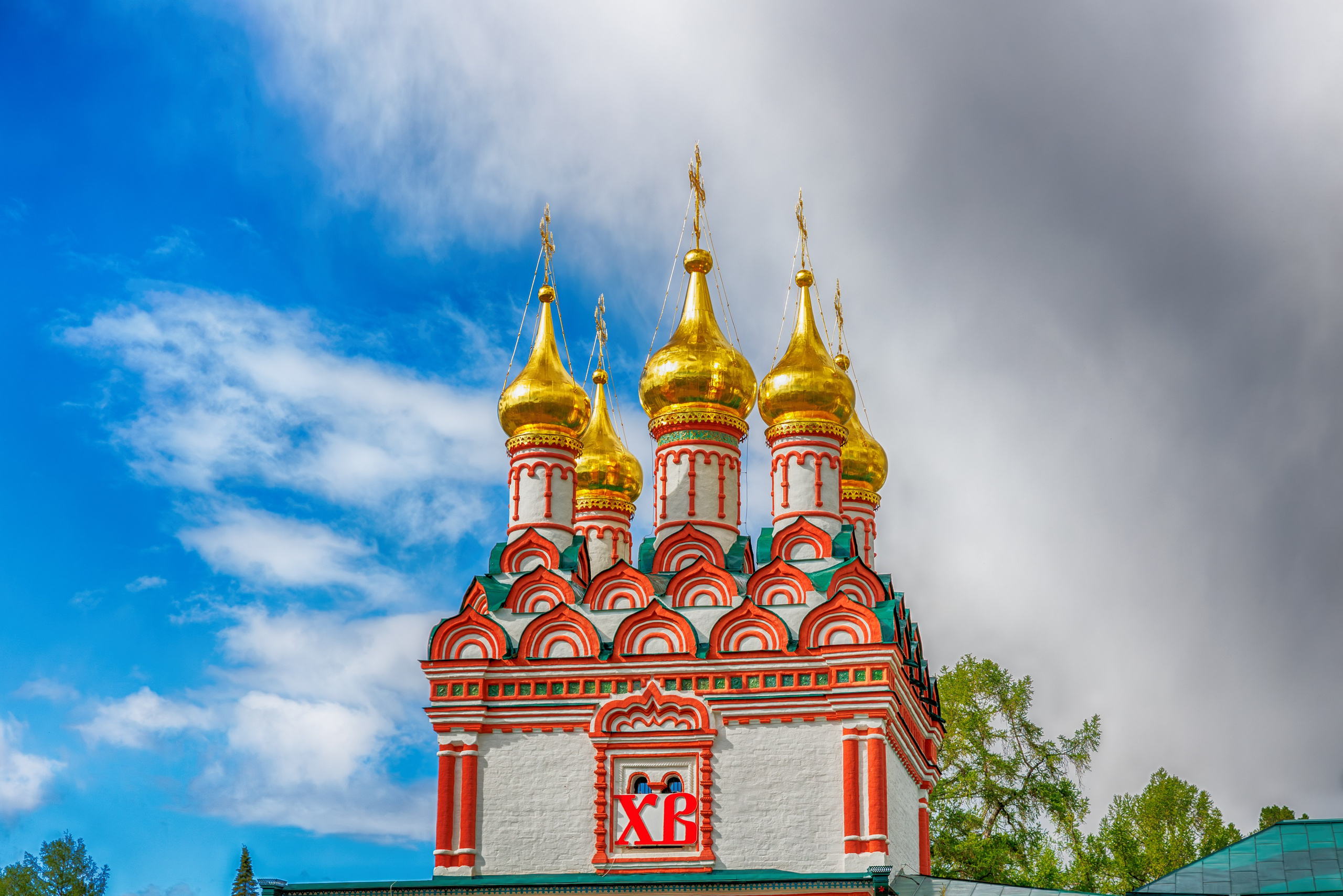 Путешествие во времени: Иосифо-Волоцкий монастырь. 1000 куполов России, фотопроект Вадима Квятковского и Надежды Ельцовой