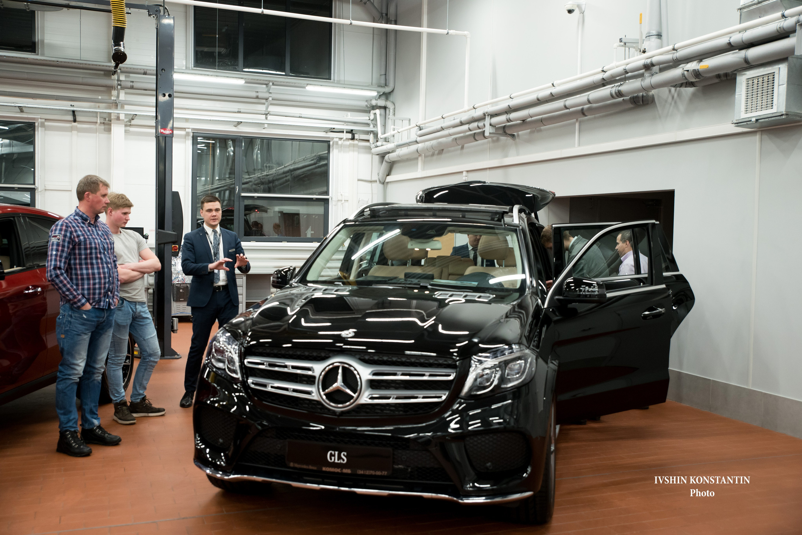Презентация автомобилей Mercedes-Benz в новом автосалоне в Ижевске