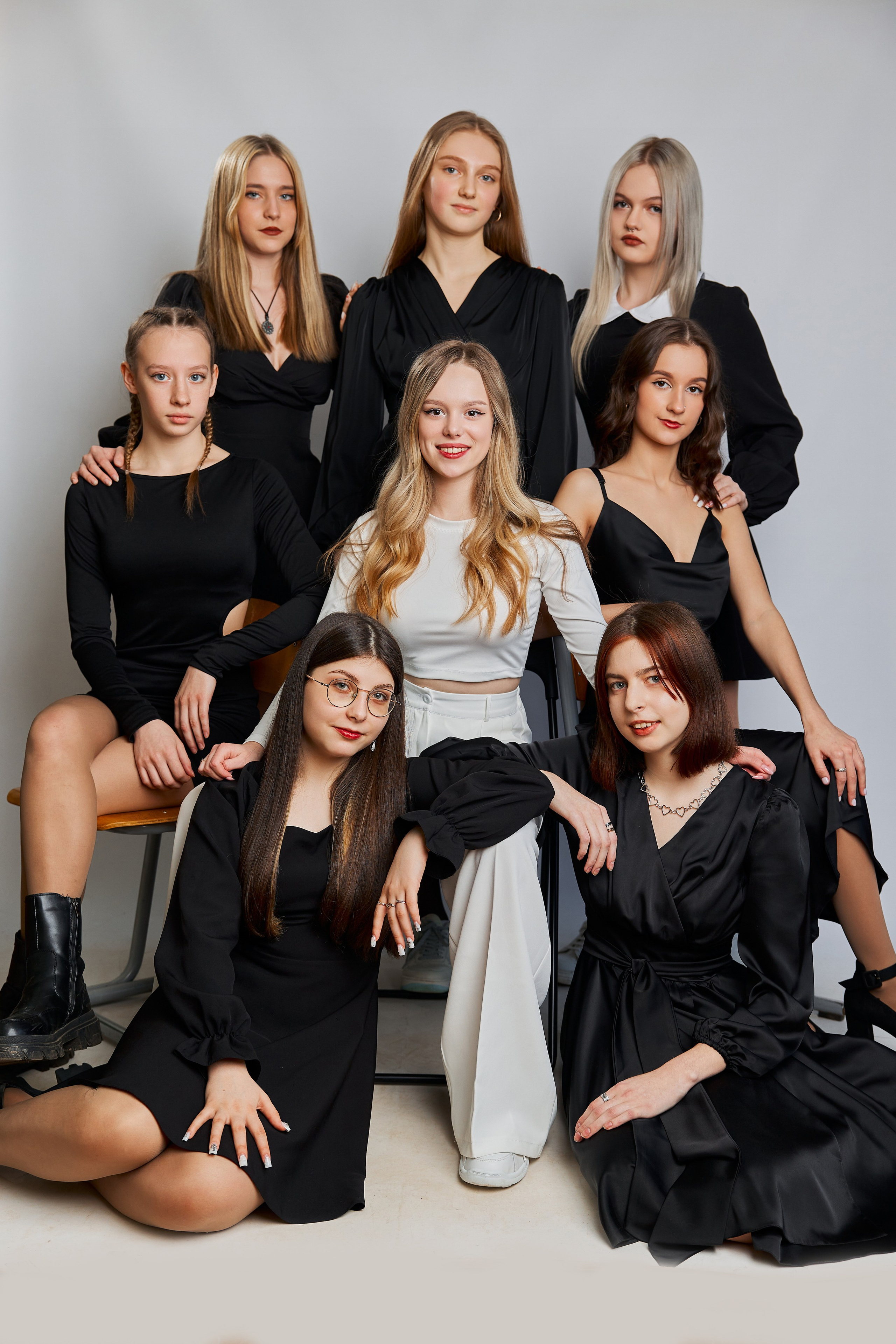 9 — 11 классы. Выпускные альбомы в Рыбинске и Ярославле