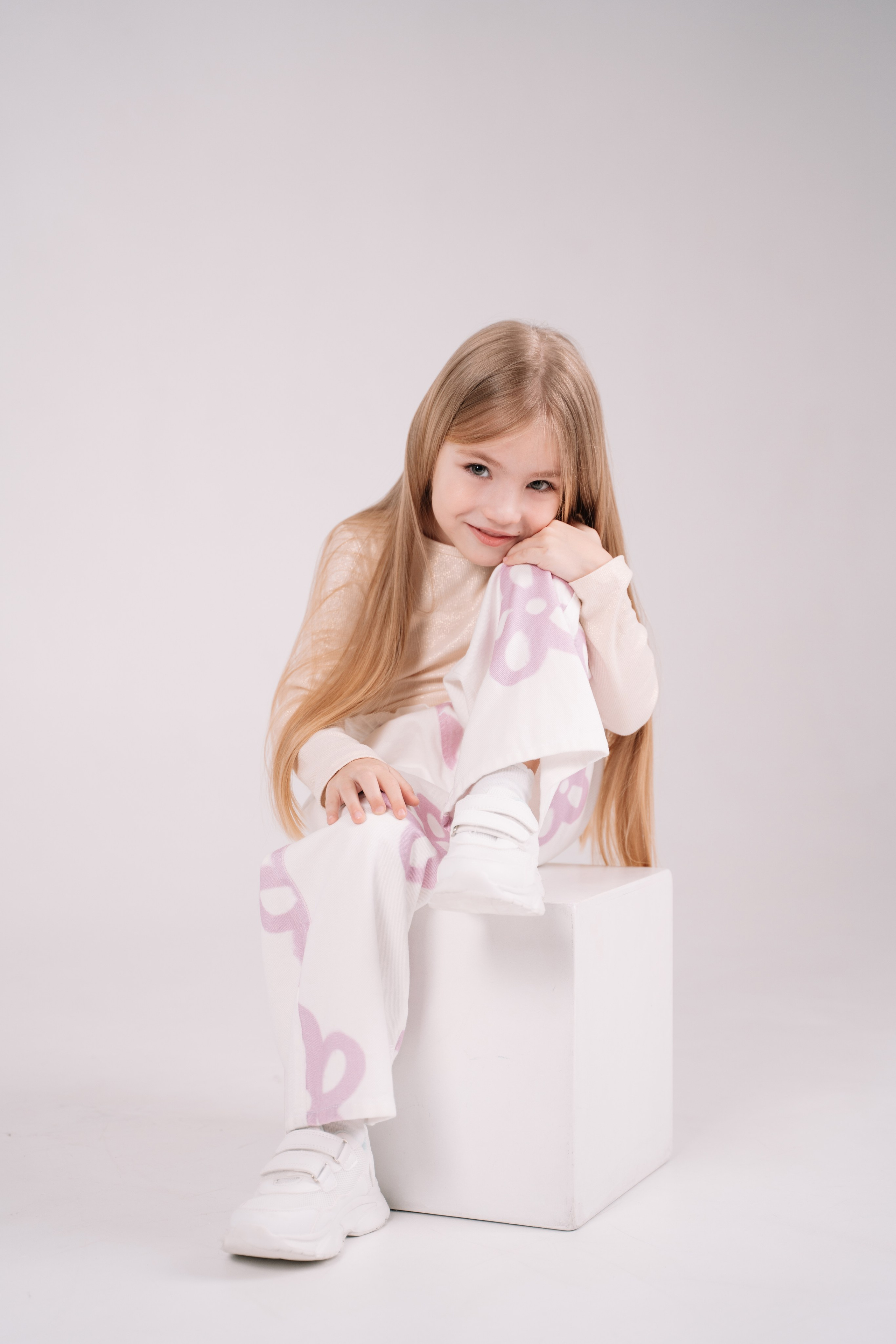 Модельный тест. Дипломированный фотограф в Новосибирске. Фотографирую свадьбы, репортажи, индивидуальные фотосессии, lovestory(семейные)