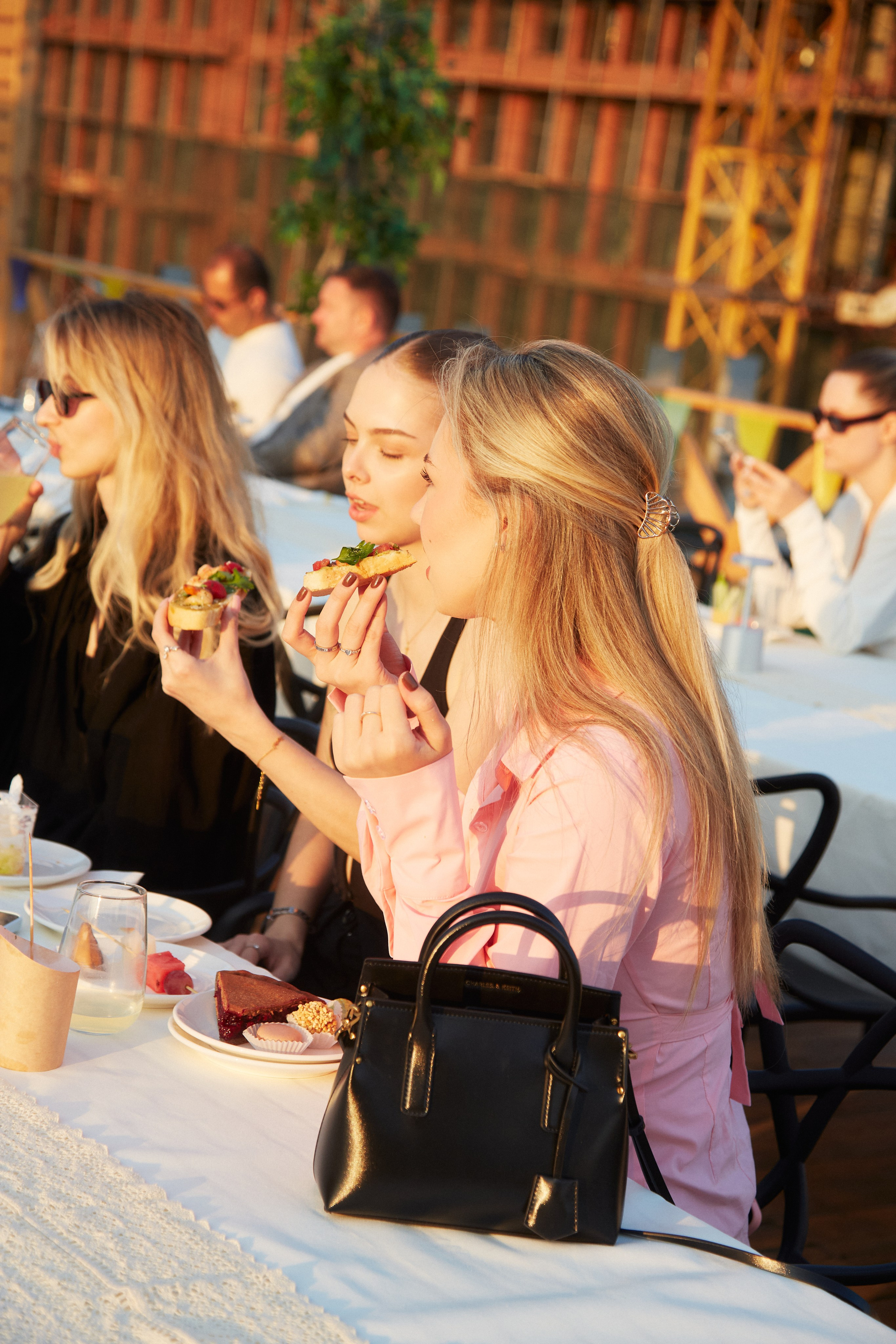 CORAL CLUB 25 years. Photographer Daria Ilkevich