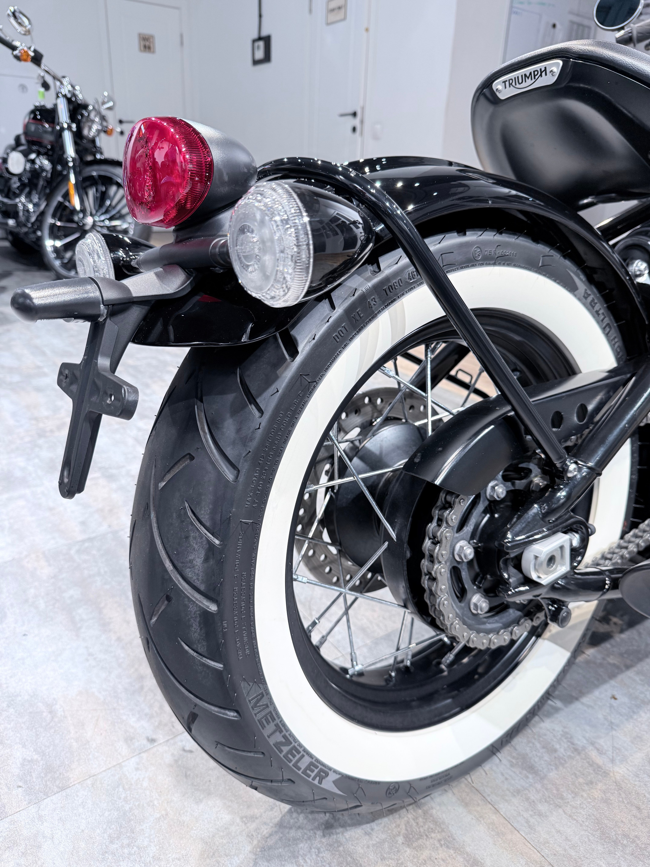 Triumph Bobber NEW. Hello Davidson, Москва. Только хорошие мотоциклы…