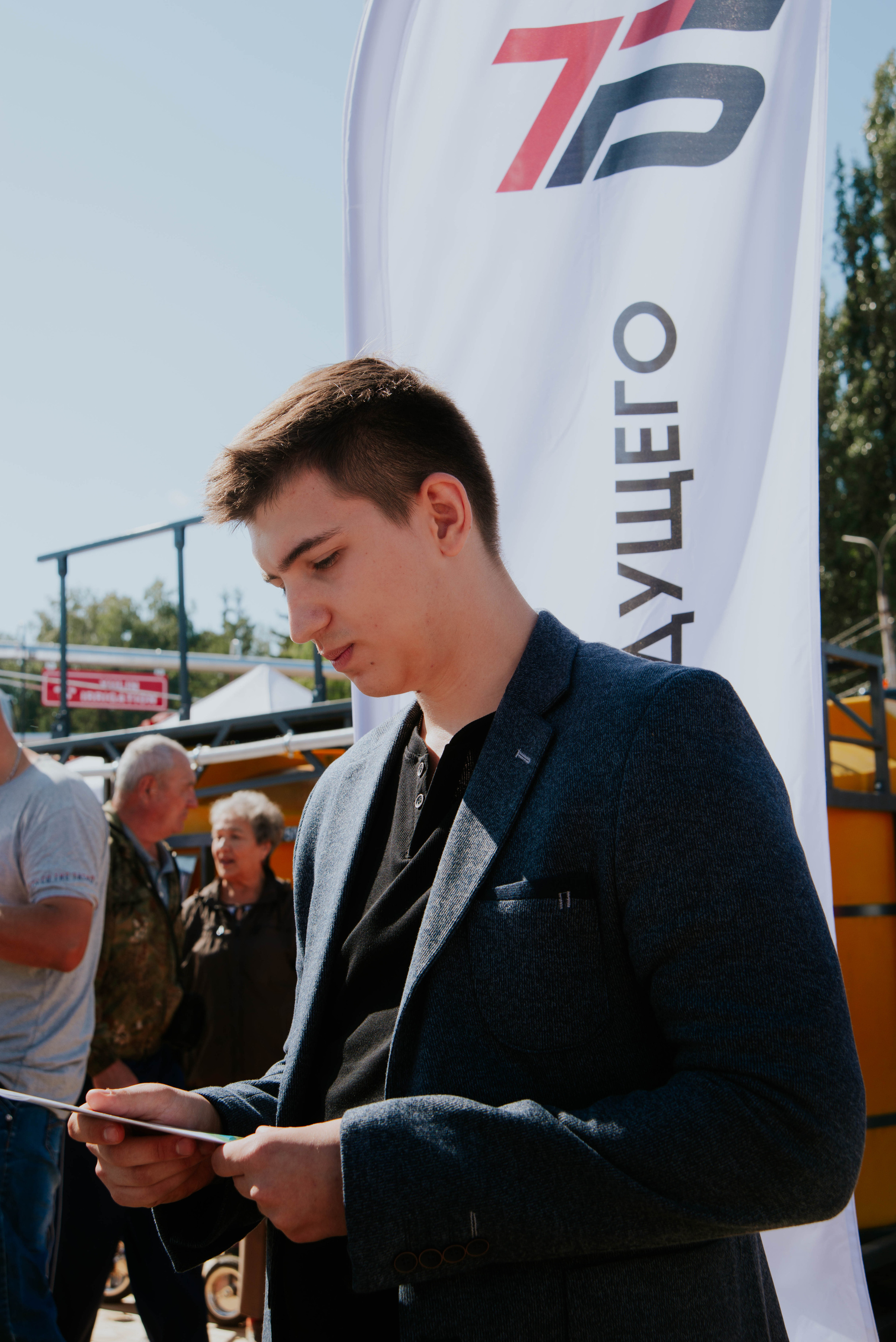 Компания «Транспорт будущего» на промышленной выставке. Ксения Glossa. Портретный и репортажный фотограф в Самаре