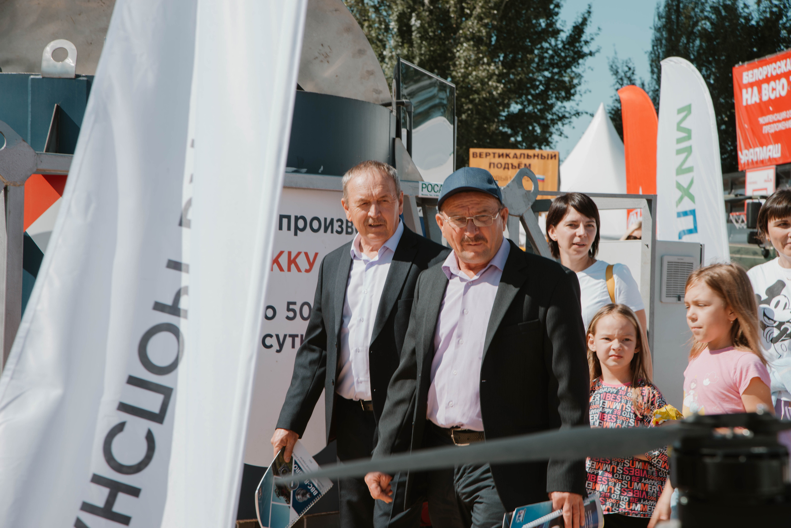 Компания «Транспорт будущего» на промышленной выставке. Ксения Glossa. Портретный и репортажный фотограф в Самаре