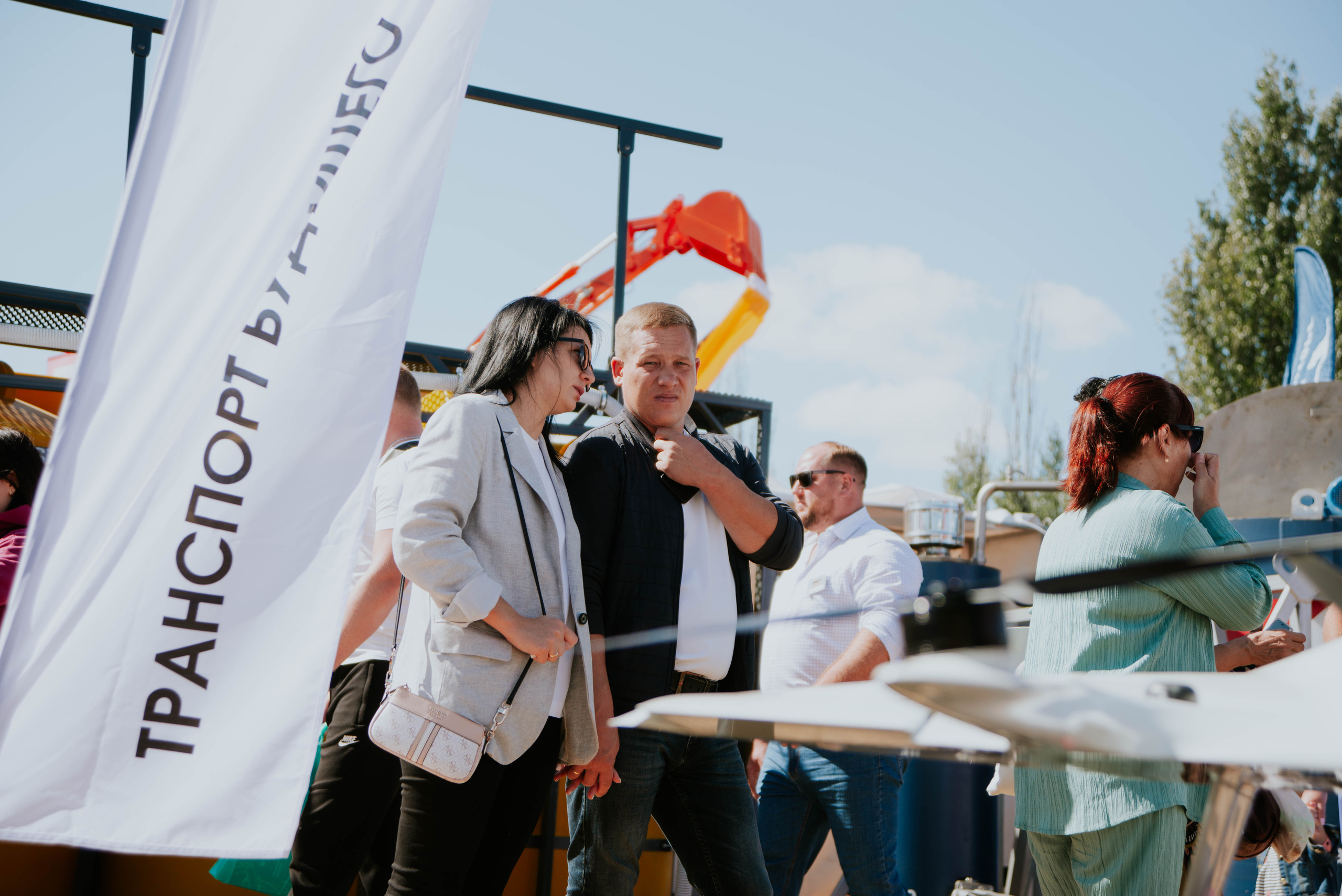 Компания «Транспорт будущего» на промышленной выставке. Ксения Glossa. Портретный и репортажный фотограф в Самаре