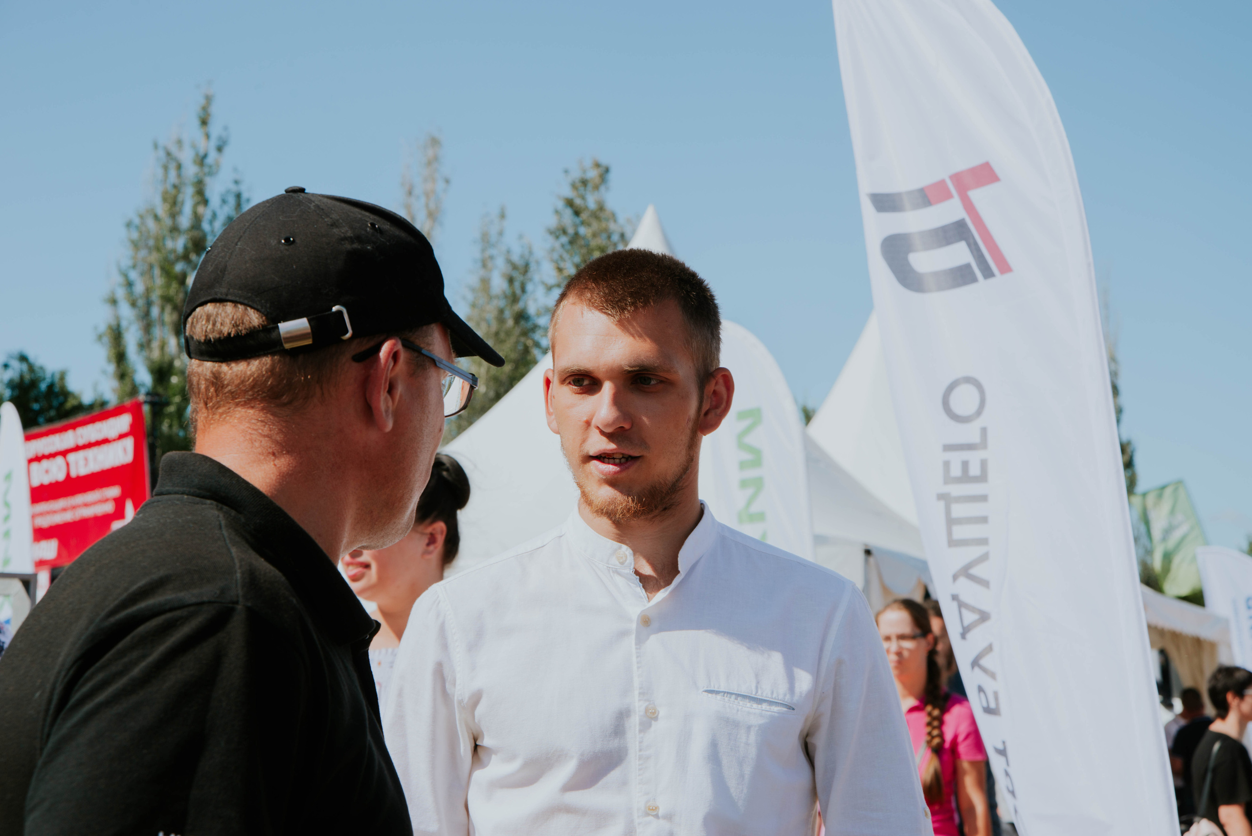 Компания «Транспорт будущего» на промышленной выставке. Ксения Glossa. Портретный и репортажный фотограф в Самаре