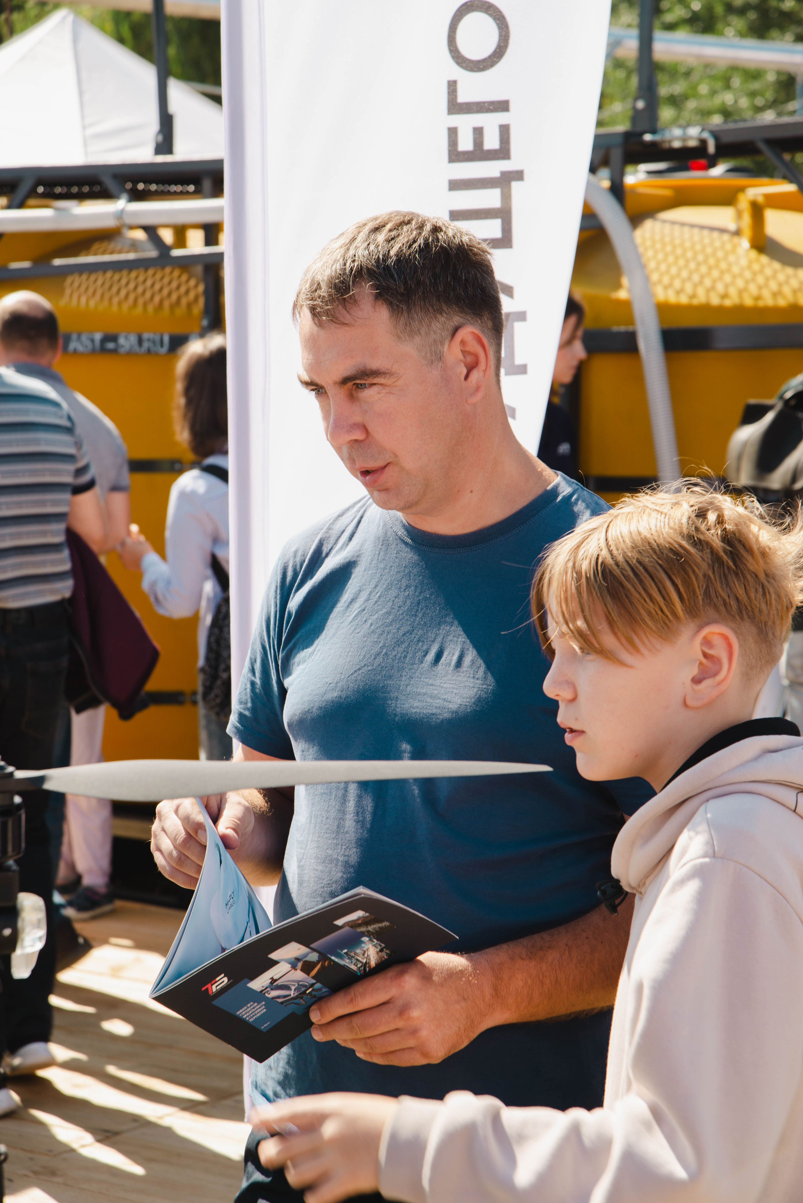 Компания «Транспорт будущего» на промышленной выставке. Ксения Glossa. Портретный и репортажный фотограф в Самаре