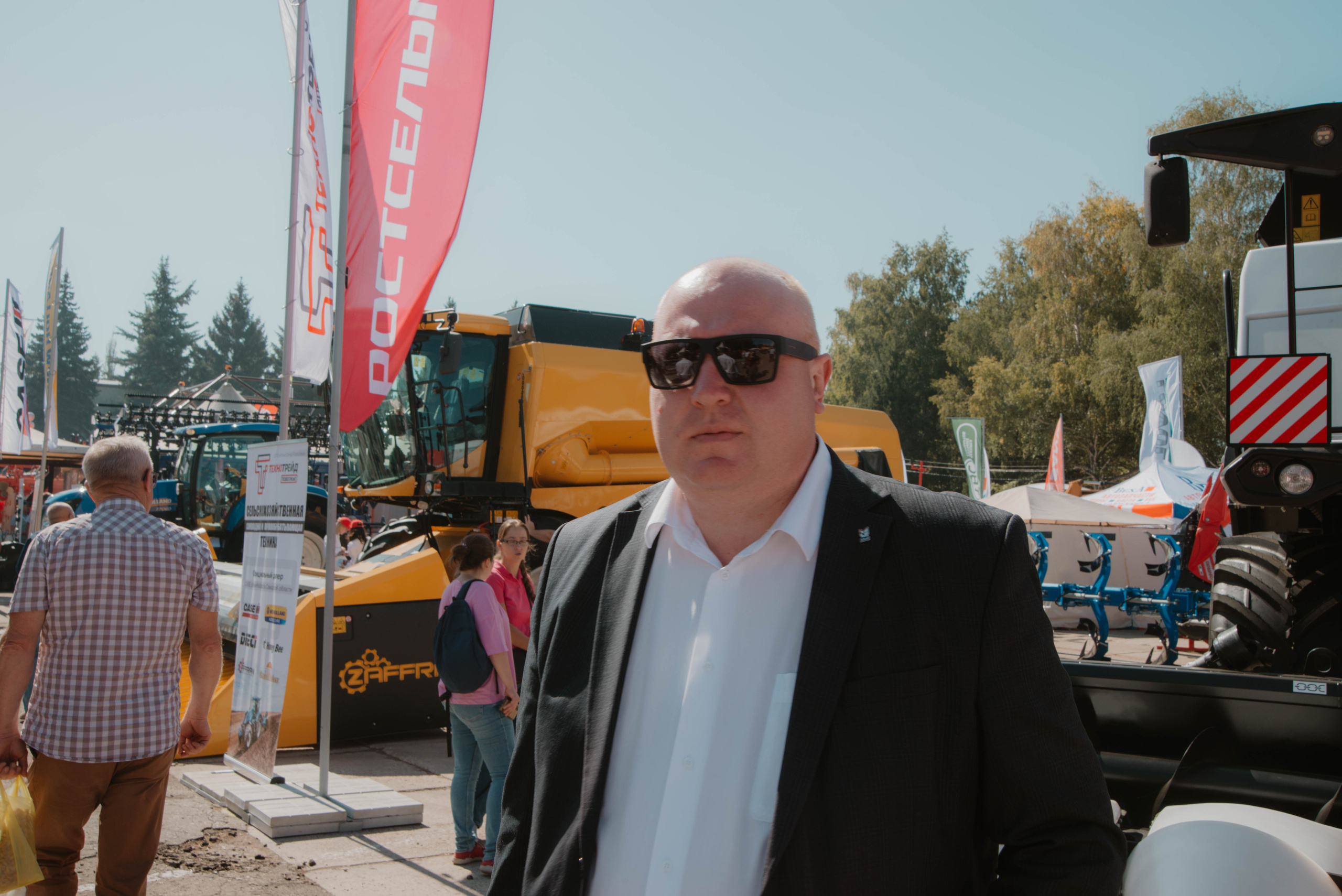 Компания «Транспорт будущего» на промышленной выставке. Ксения Glossa. Портретный и репортажный фотограф в Самаре