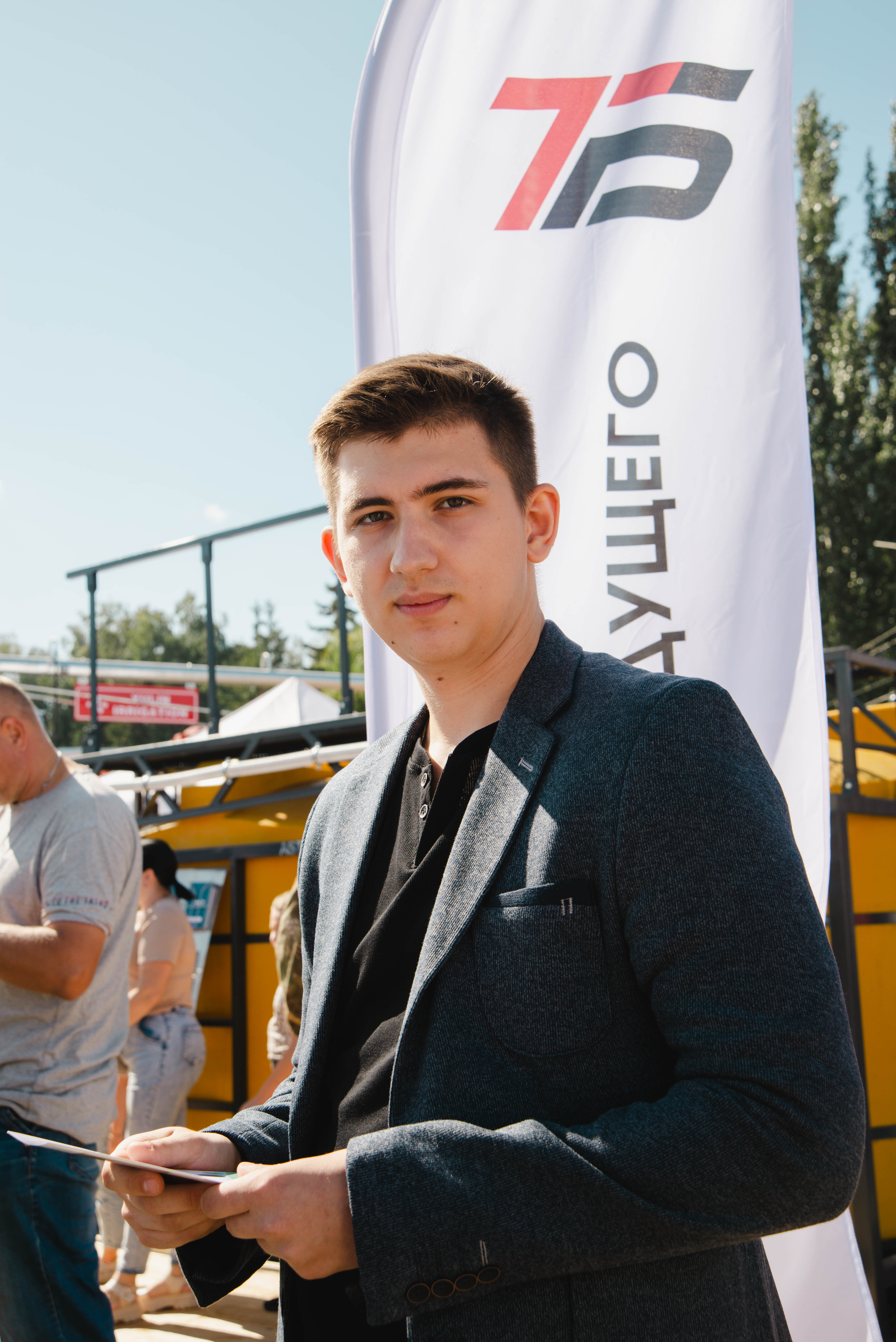 Компания «Транспорт будущего» на промышленной выставке. Ксения Glossa. Портретный и репортажный фотограф в Самаре