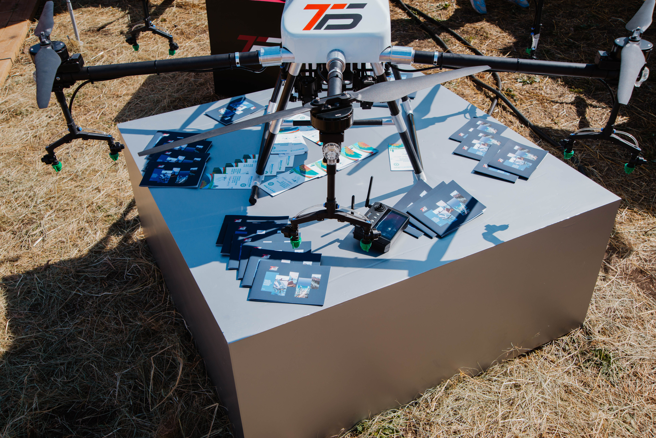 Компания «Транспорт будущего» на промышленной выставке. Ксения Glossa. Портретный и репортажный фотограф в Самаре