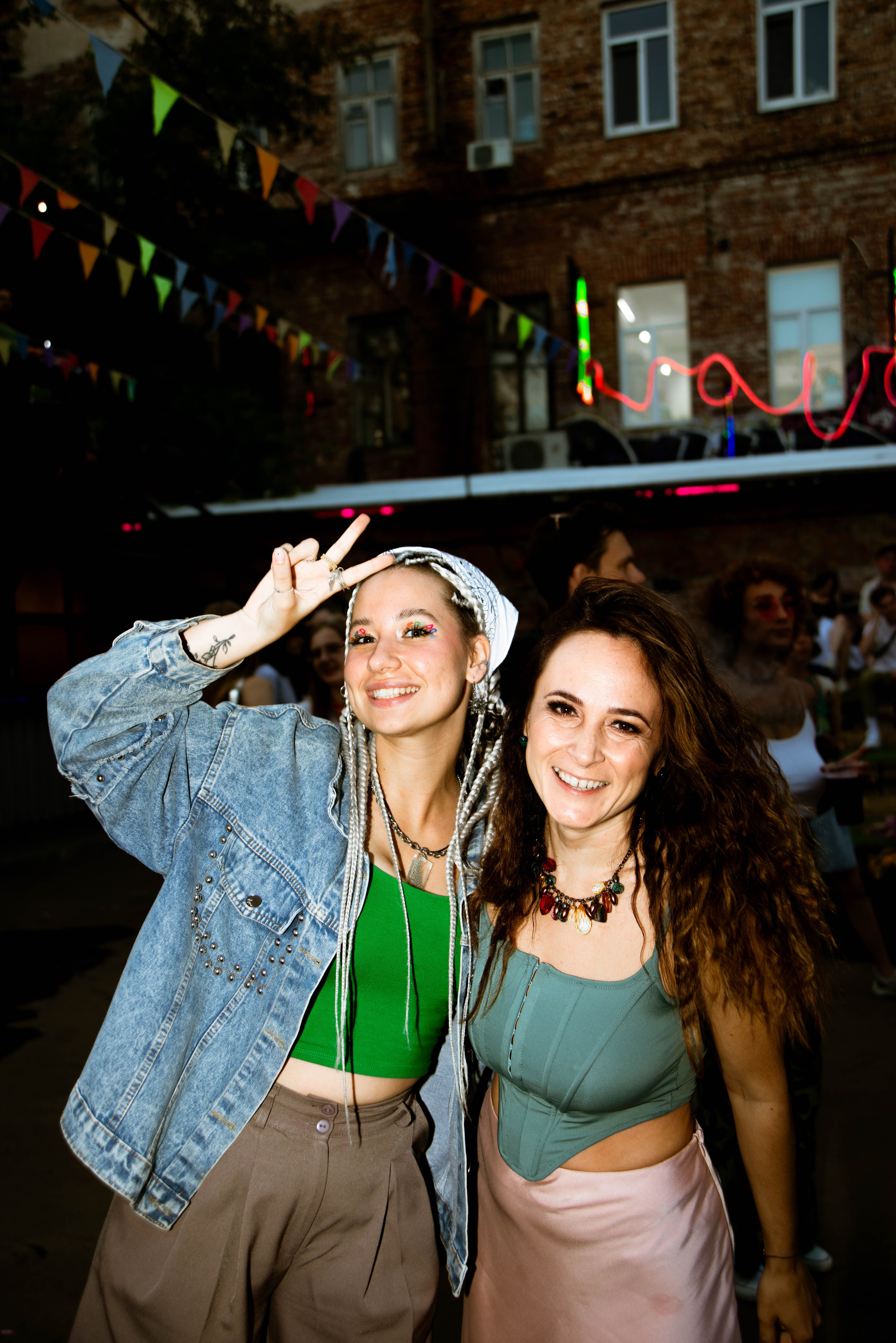 Вечеринка в баре «Вечно молодой». Ксения Glossa. Портретный и репортажный фотограф в Самаре