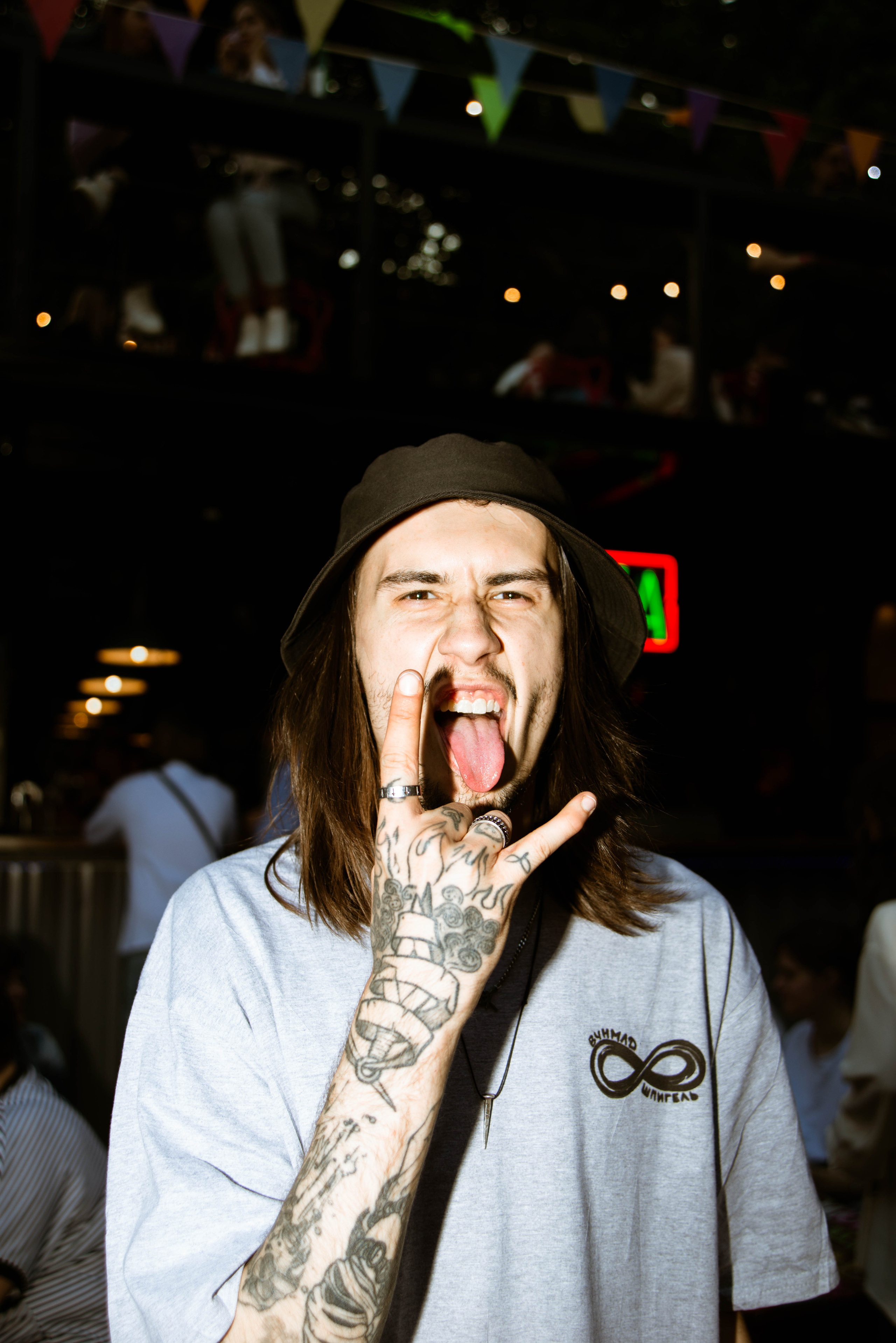 Вечеринка в баре «Вечно молодой». Ксения Glossa. Портретный и репортажный фотограф в Самаре