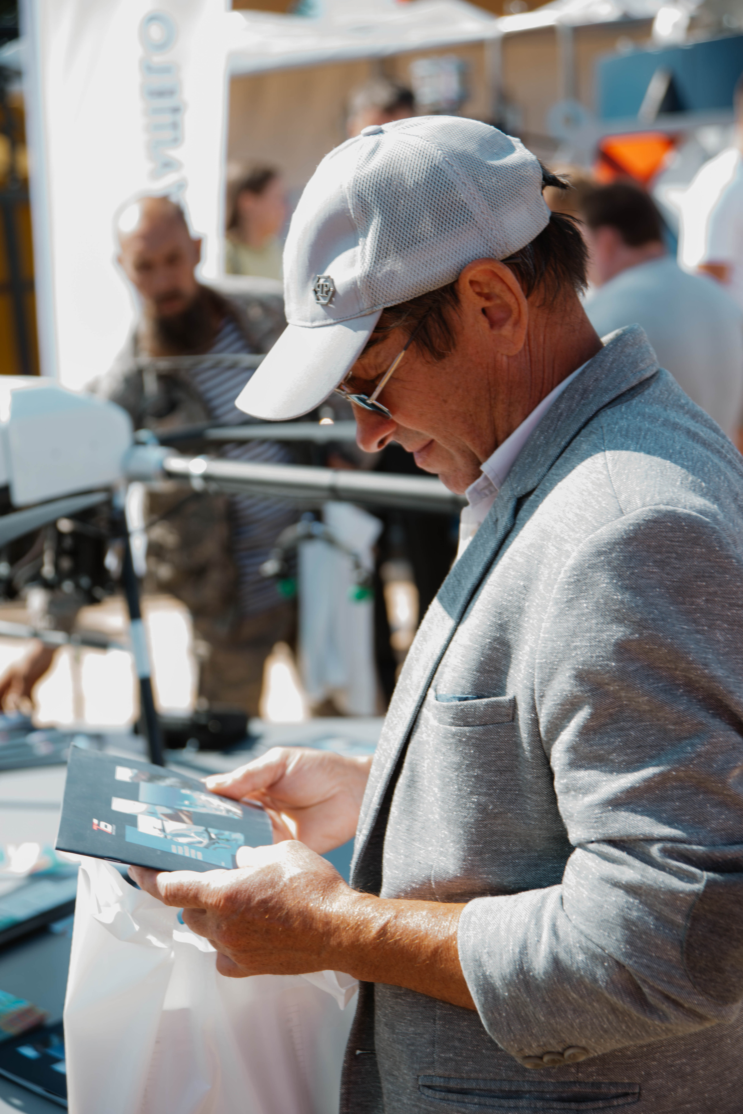 Компания «Транспорт будущего» на промышленной выставке. Ксения Glossa. Портретный и репортажный фотограф в Самаре