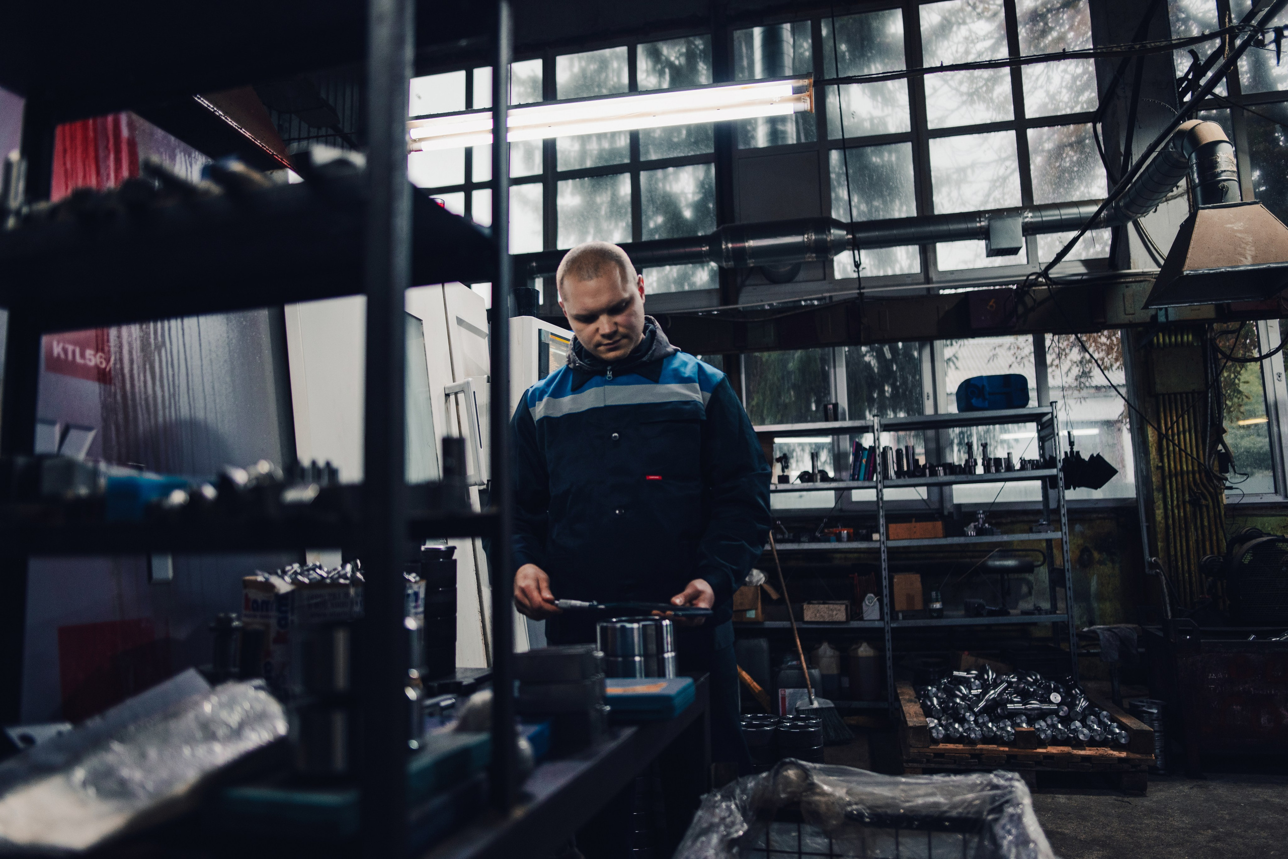 Промышленная фотосессия в Туле, фотограф на производство Женя Смокина