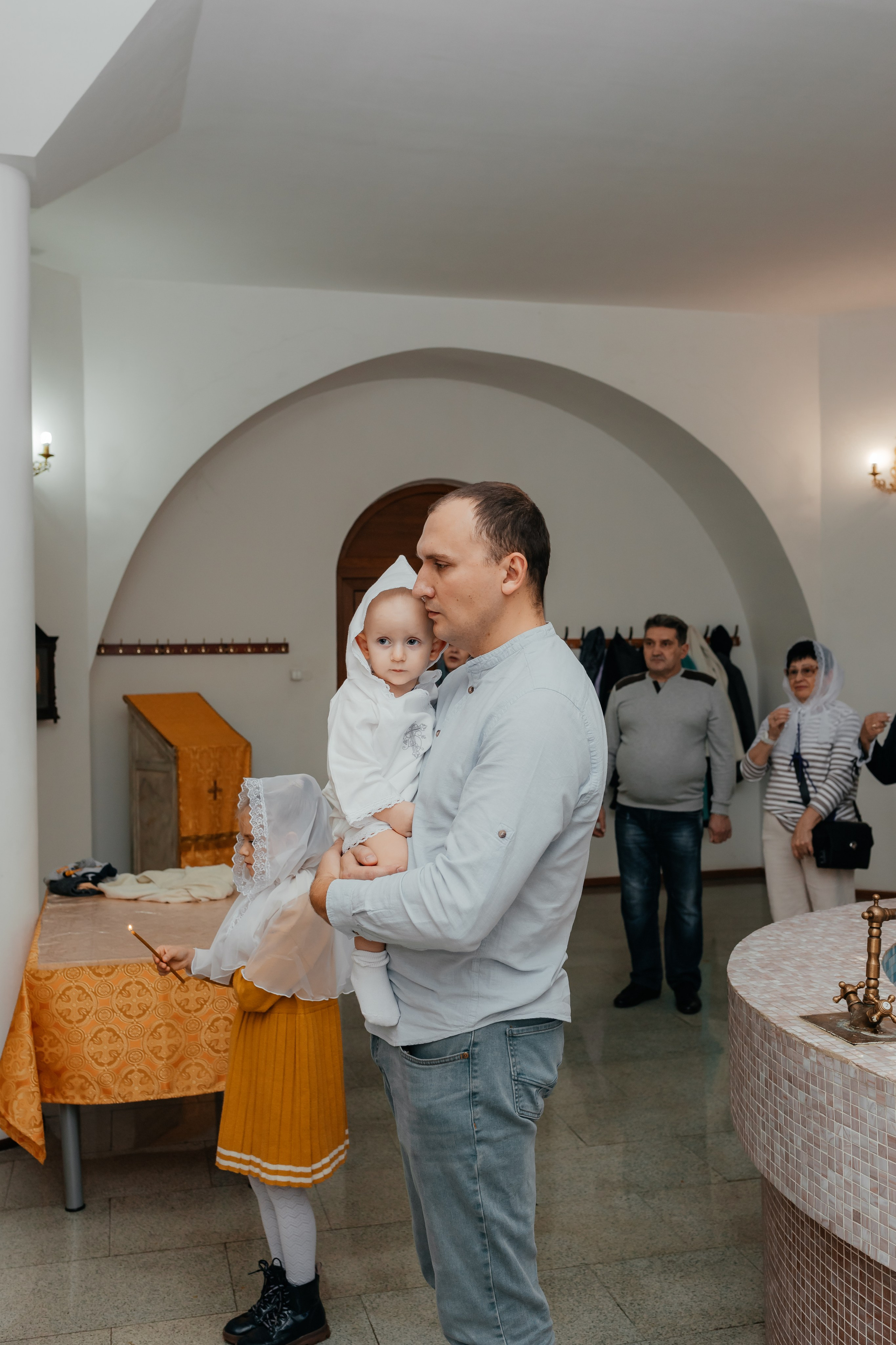 Крещение Георгий. Семейный и домашний фотограф в Москве и МО Королева Валерия