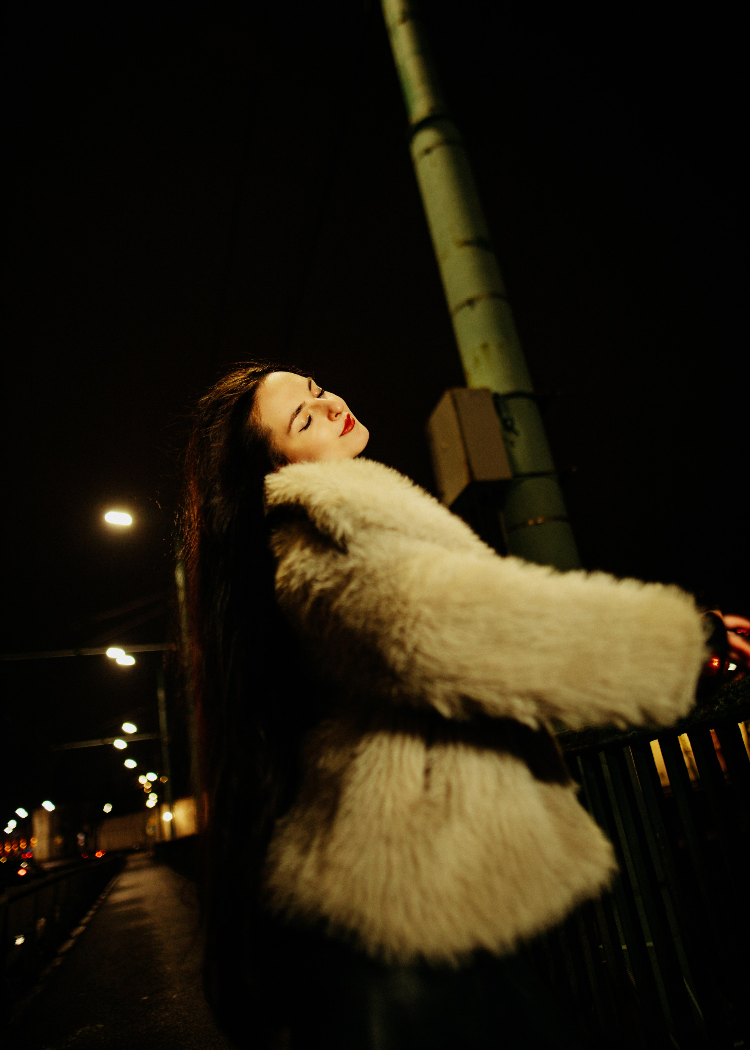 Night my. Sun Betty — кинофотограф Элизабет