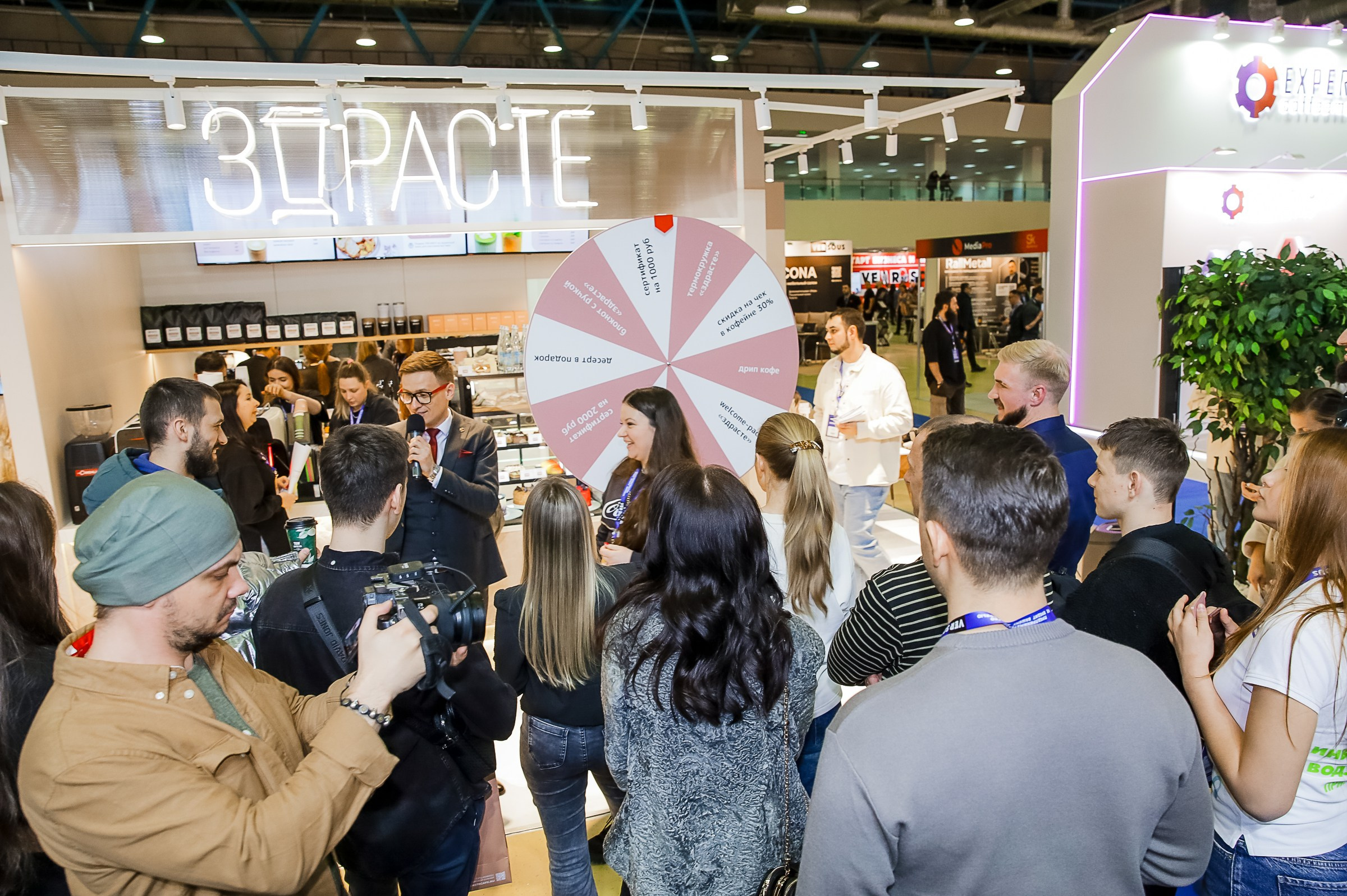 VERSOUS. ЭКСПОЦЕНТР. ЗДРАСТЕ. Фотограф в Москве Ольга Колесникова