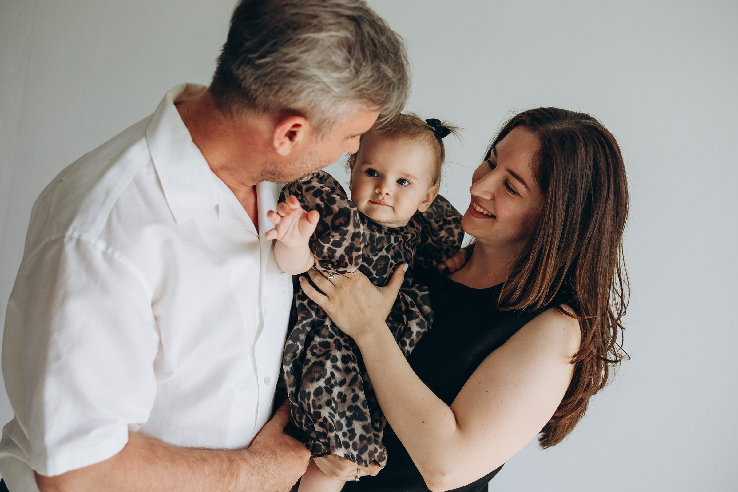 Семейная фотосессия к первому годику. Семейный фотограф в Волгодонске Краченцева Анна