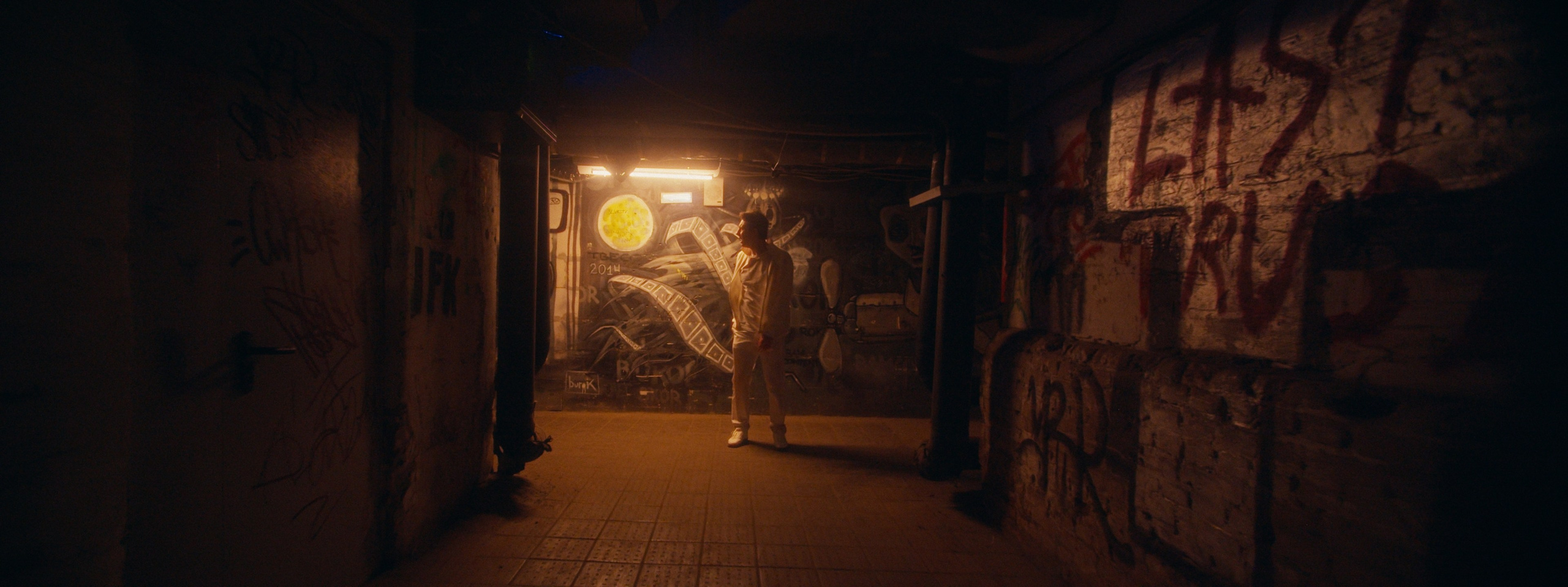 Хитяра (teaser). Цветокоррекция видео онлайн Иван Сержанов