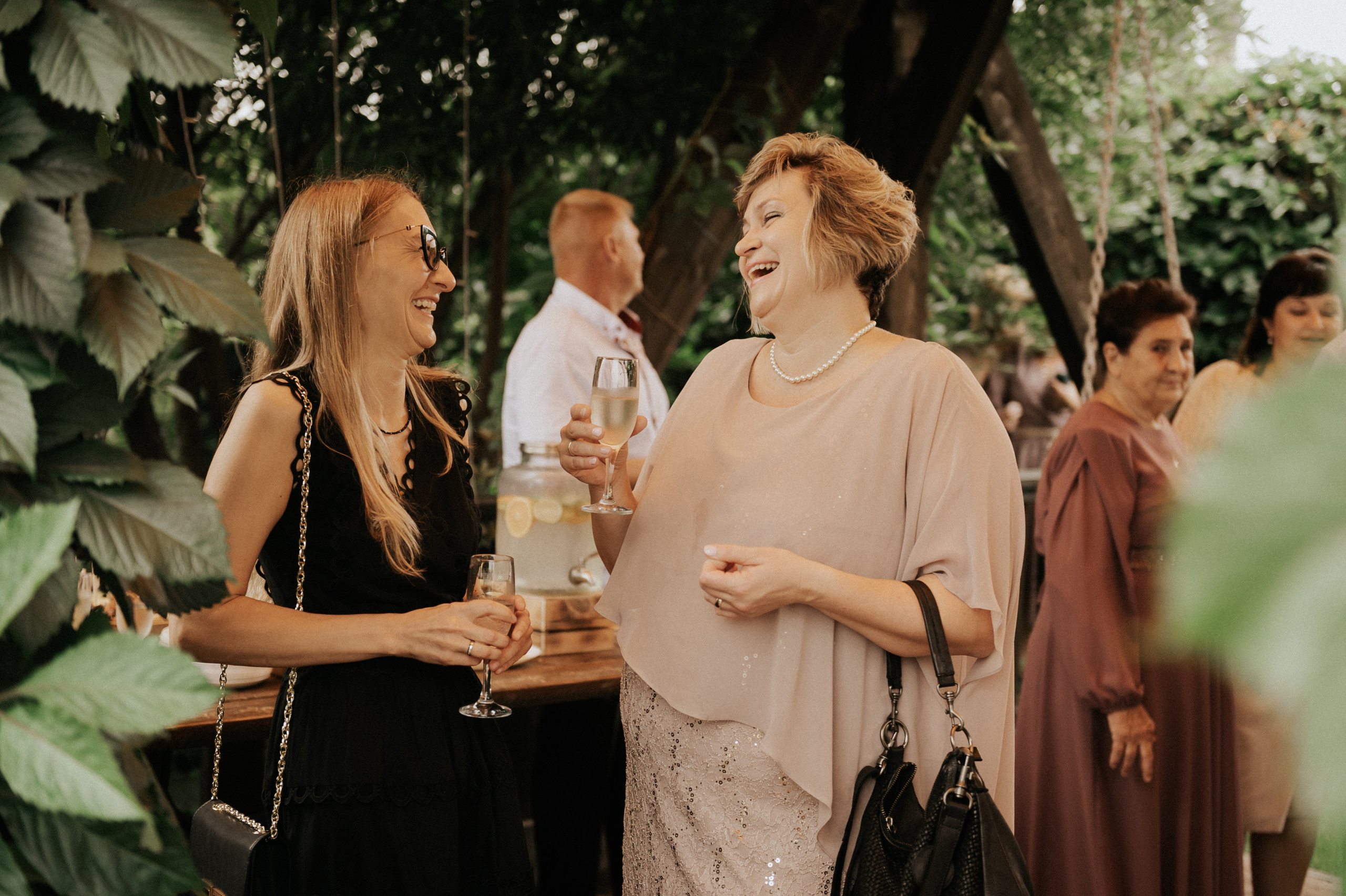 Свадебные фотографии. Фотограф в Барнауле Дарья Бутурлакина. Люби.Цени.Касайся