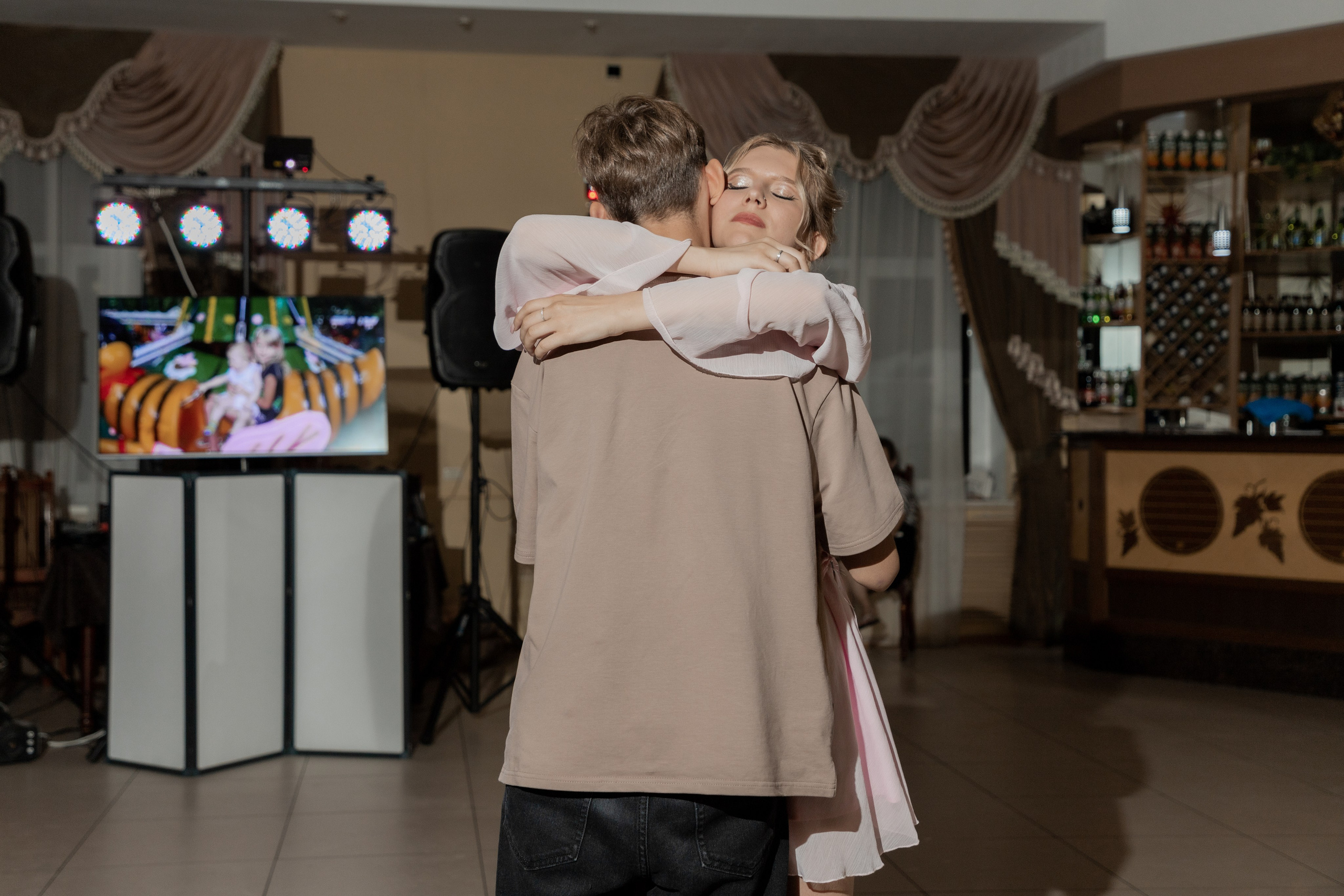 Роман и Александра (банкет). Свадебный фотограф Ангелина Сунгатулина | Саратов | Балаково | Вольск