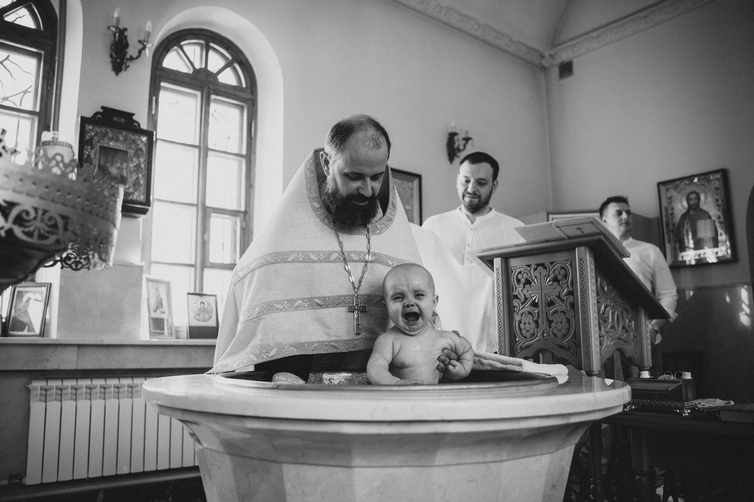 Крещение Мии и Льва. Семейный фотограф в Минске Дарья Дреко