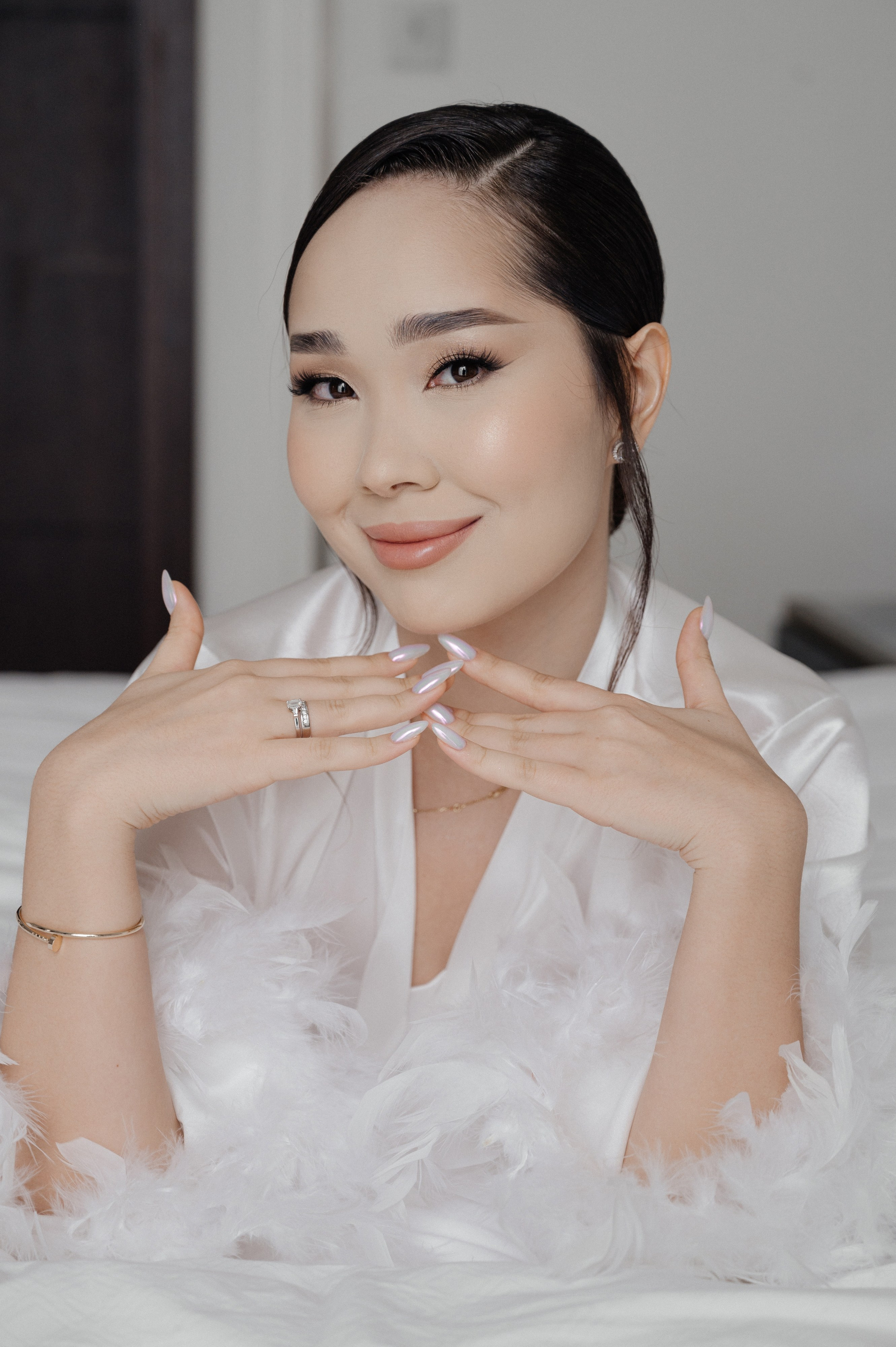 ANEL QYZ UZATU. HOME