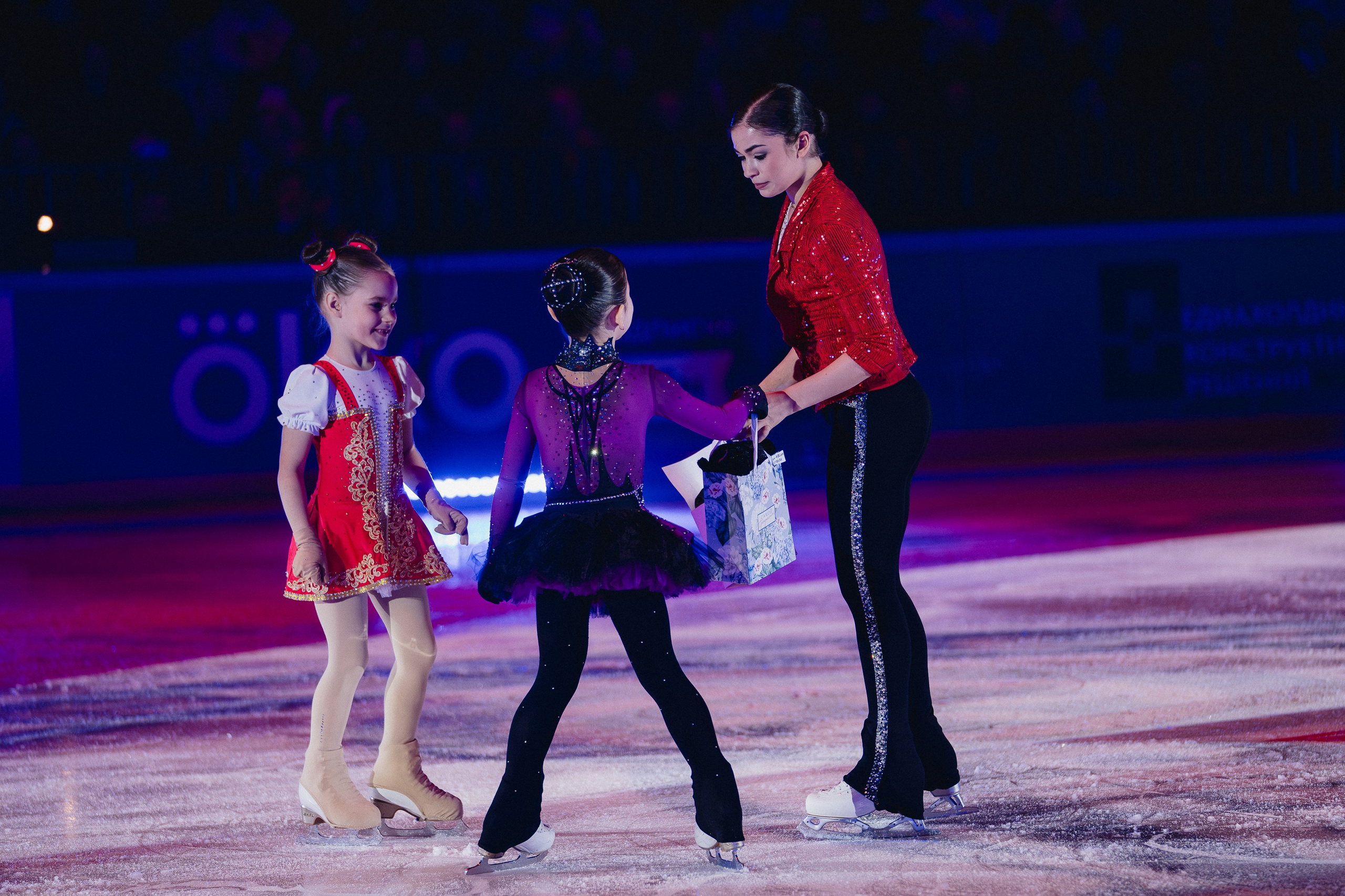 Шоу Этери Тутберидзе в Новосибирске. Воробьева Ксения — Спортивный и танцевальный фотограф Новосибирск