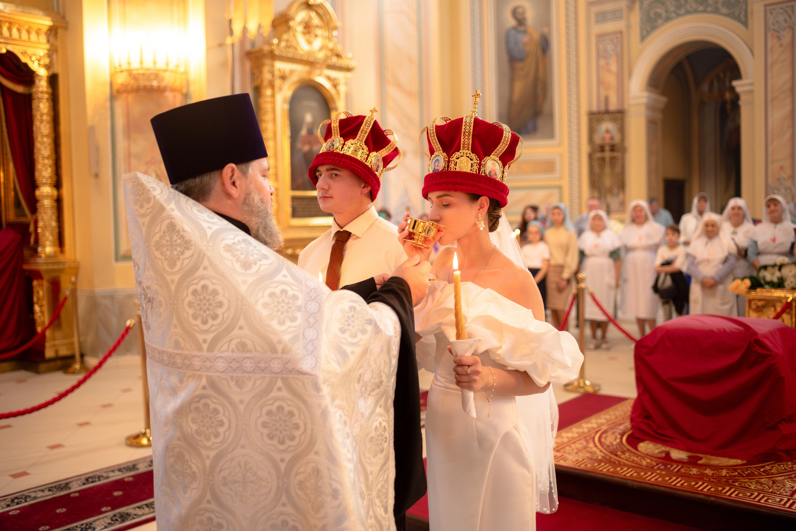 ВЕНЧАНИЕ. СОБОР РОЖДЕСТВА ПРЕСВЯТОЙ БОГОРОДИЦЫ!. Свадебный, семейный, контент и портрет фотограф в Ростове-на-Дону Наталь