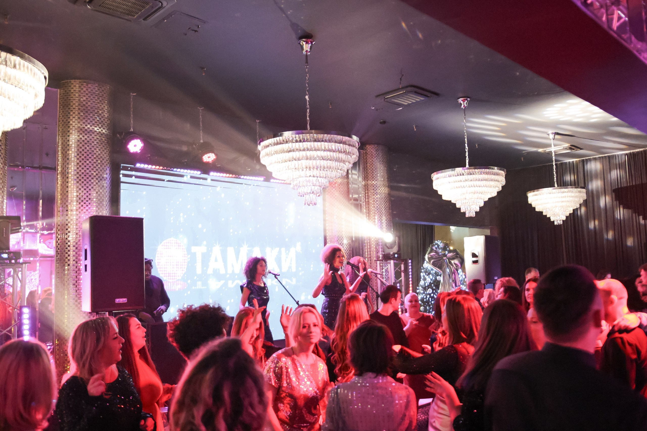 Фотограф на новогодний корпоратив. Репортажный фотограф в Москве Измалков Артем